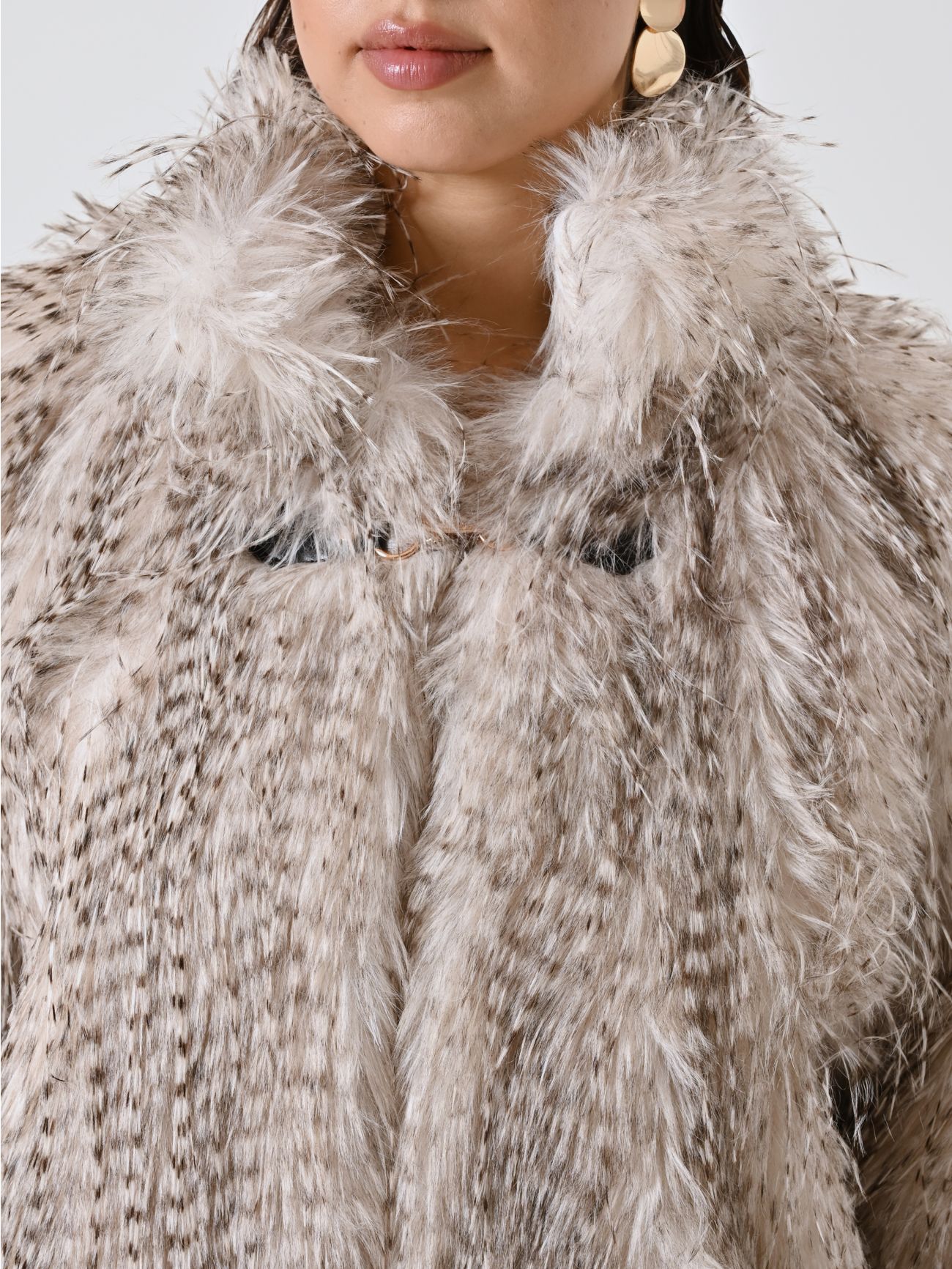 Curvy Faux Fur Jacket in_i5