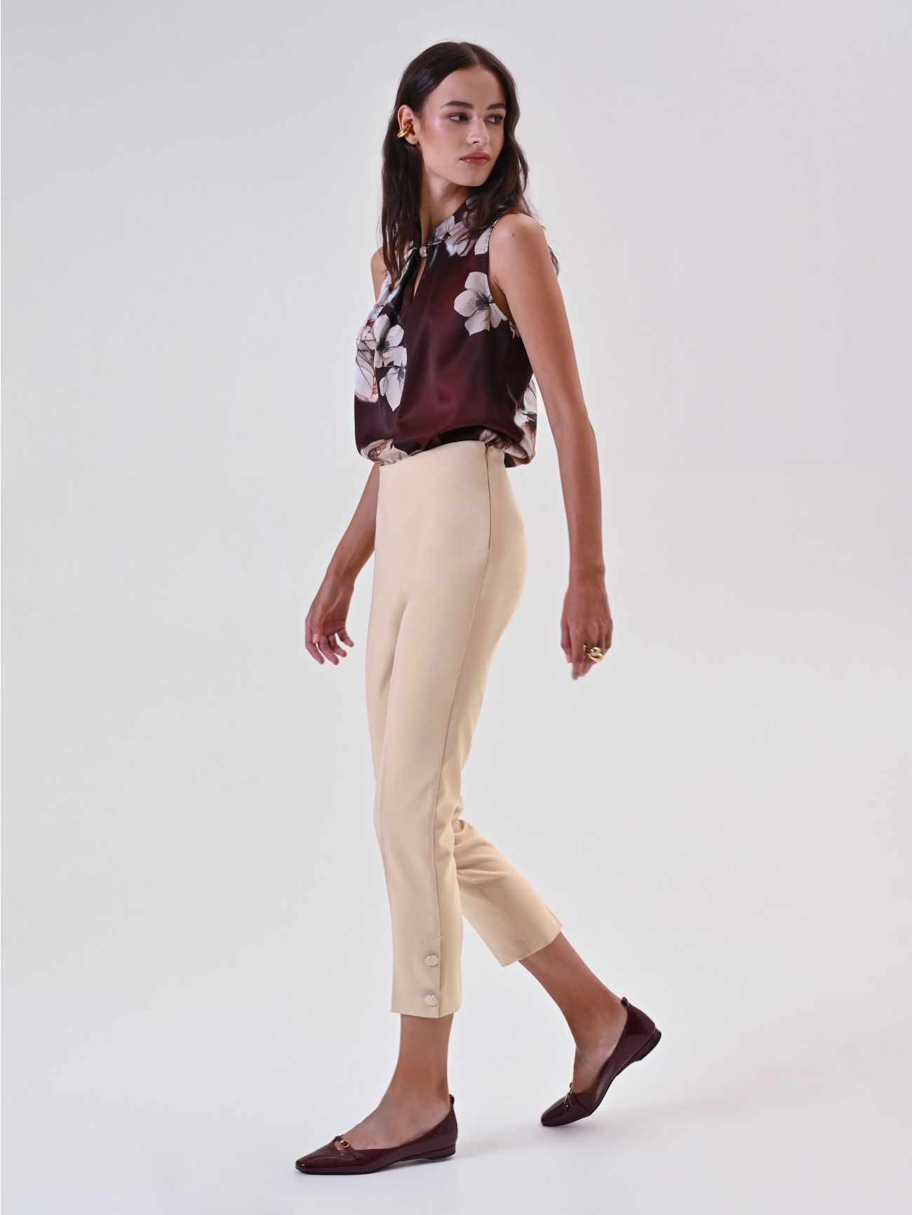 Straight Trousers in Dark Beige Technical Fabric in_i7