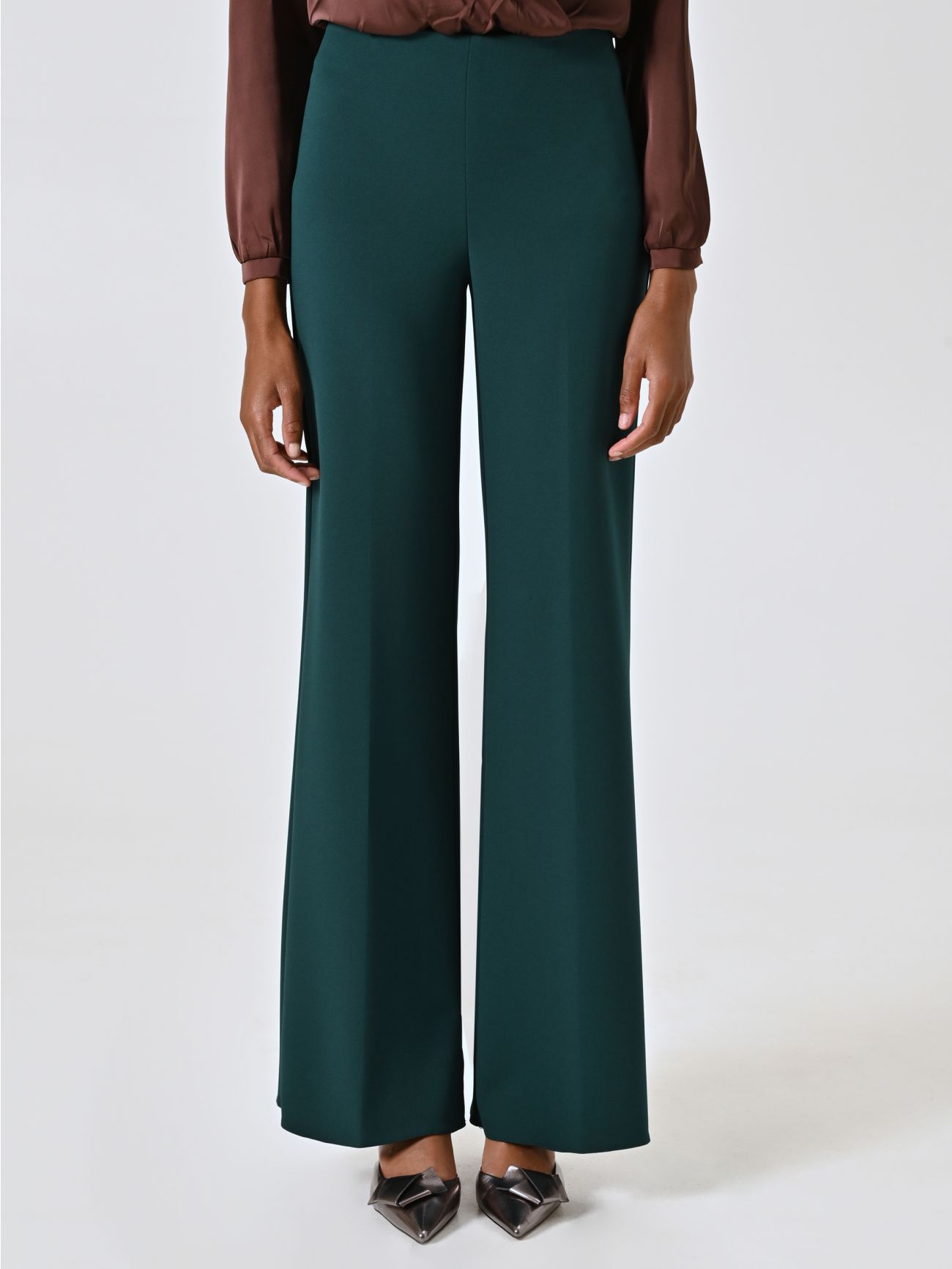 Green Palazzo Trousers in Scuba Crepe Fabric det_2