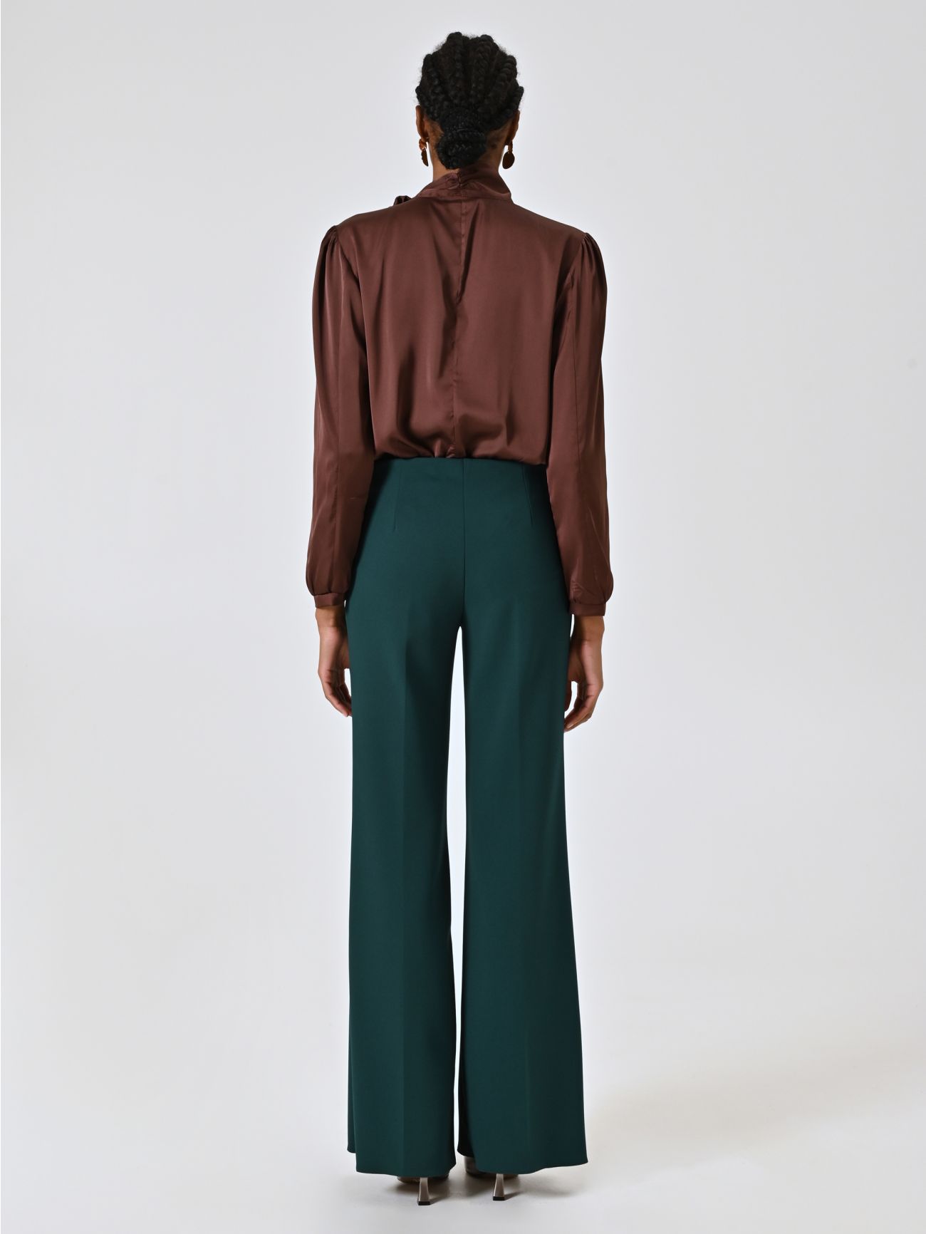 Green Palazzo Trousers in Scuba Crepe Fabric det_3