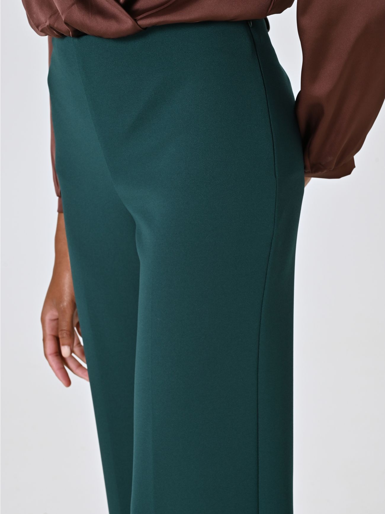 Green Palazzo Trousers in Scuba Crepe Fabric in_i5