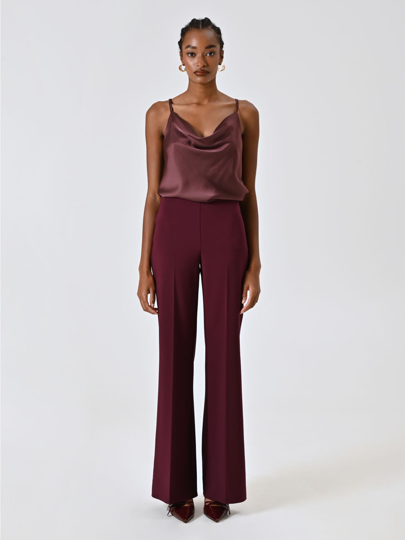 Pantalon palazzo bordeaux en tissu technique det_1
