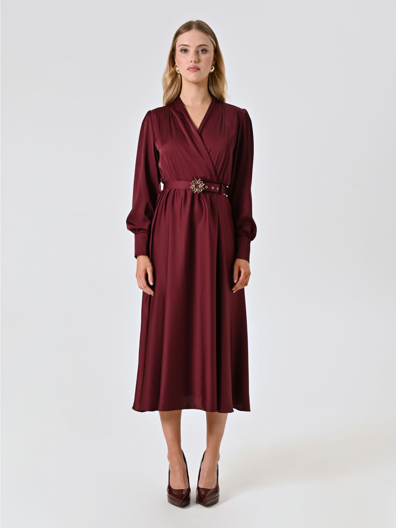 Robe bordeaux en satin det_1