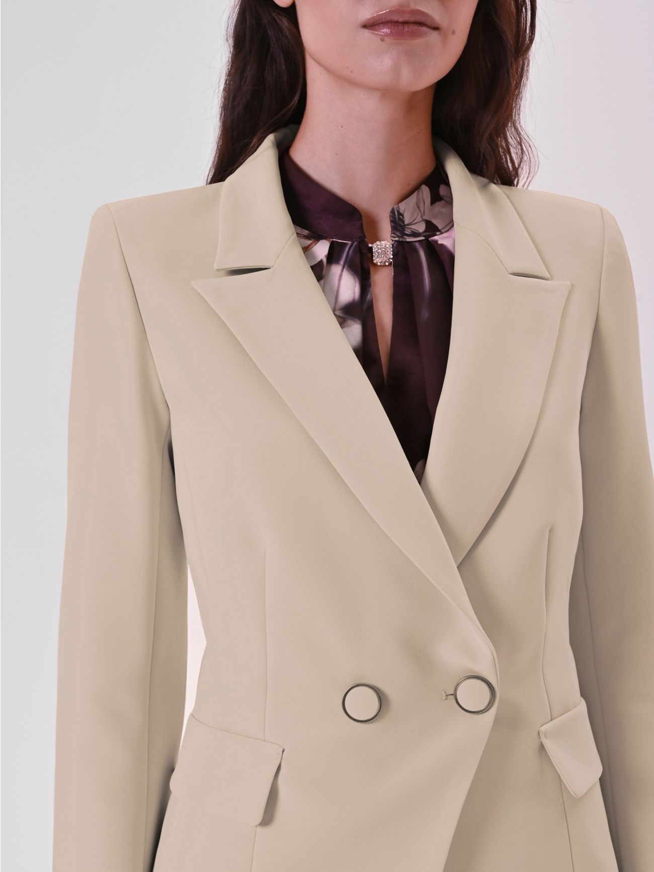 Zweireihige Jacke in hellem Beige in_i5