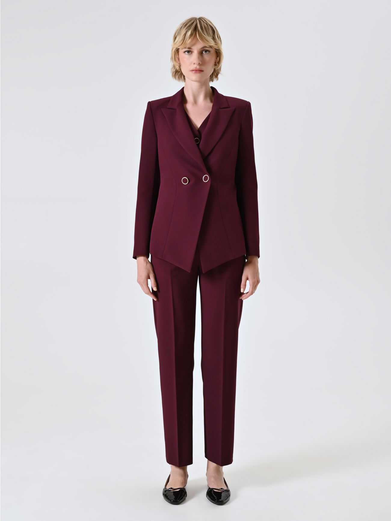 Veste croisée bordeaux en tissu technique det_1