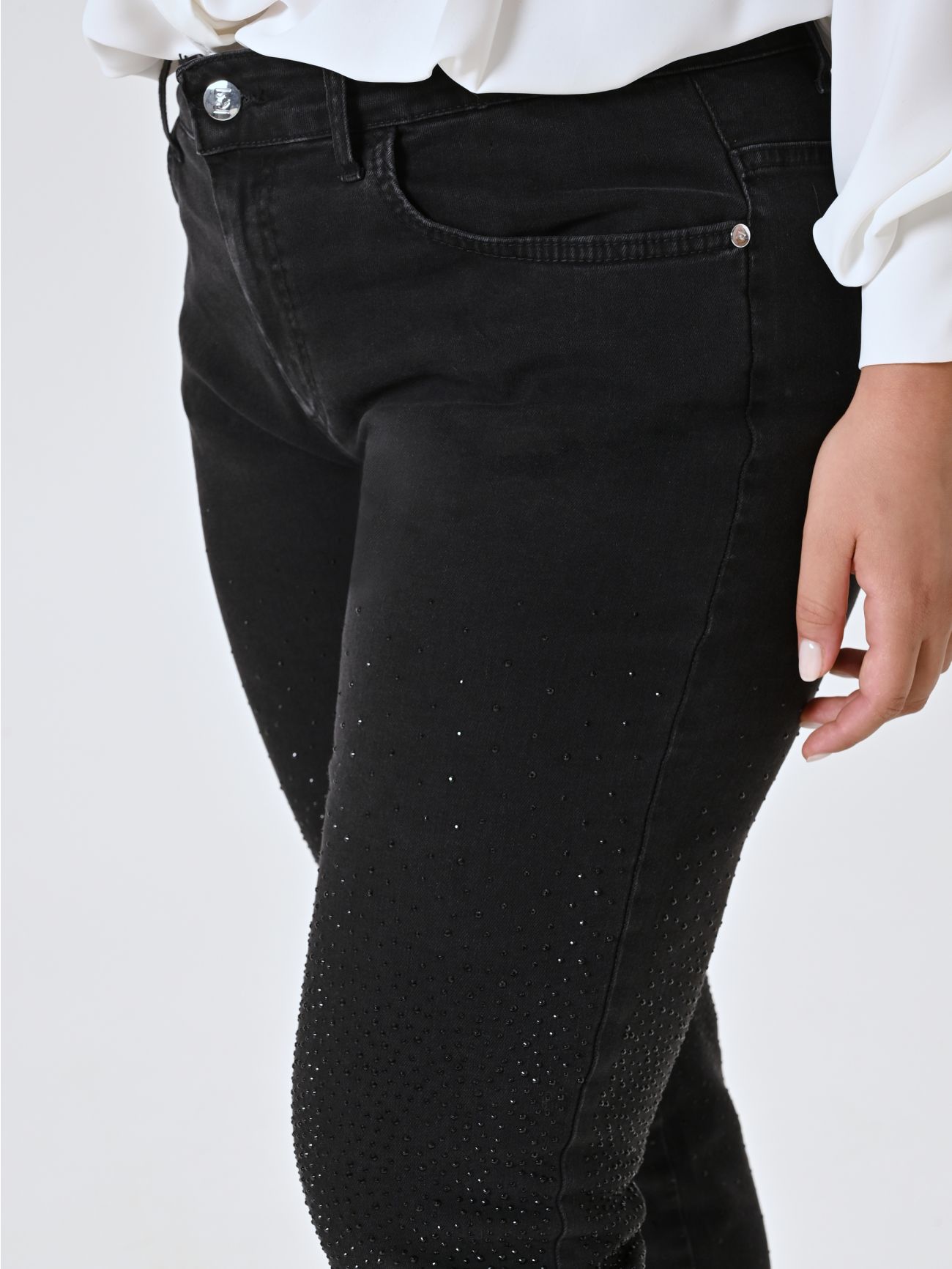 Curvy Black Rhinestone Jeans in_i5