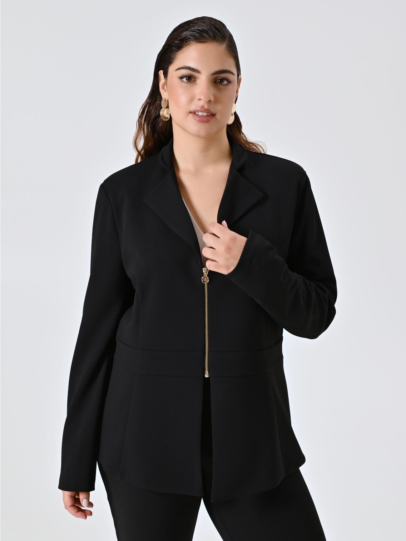 Curvy Black Jacket with Zip in Scuba Crepe in_i7