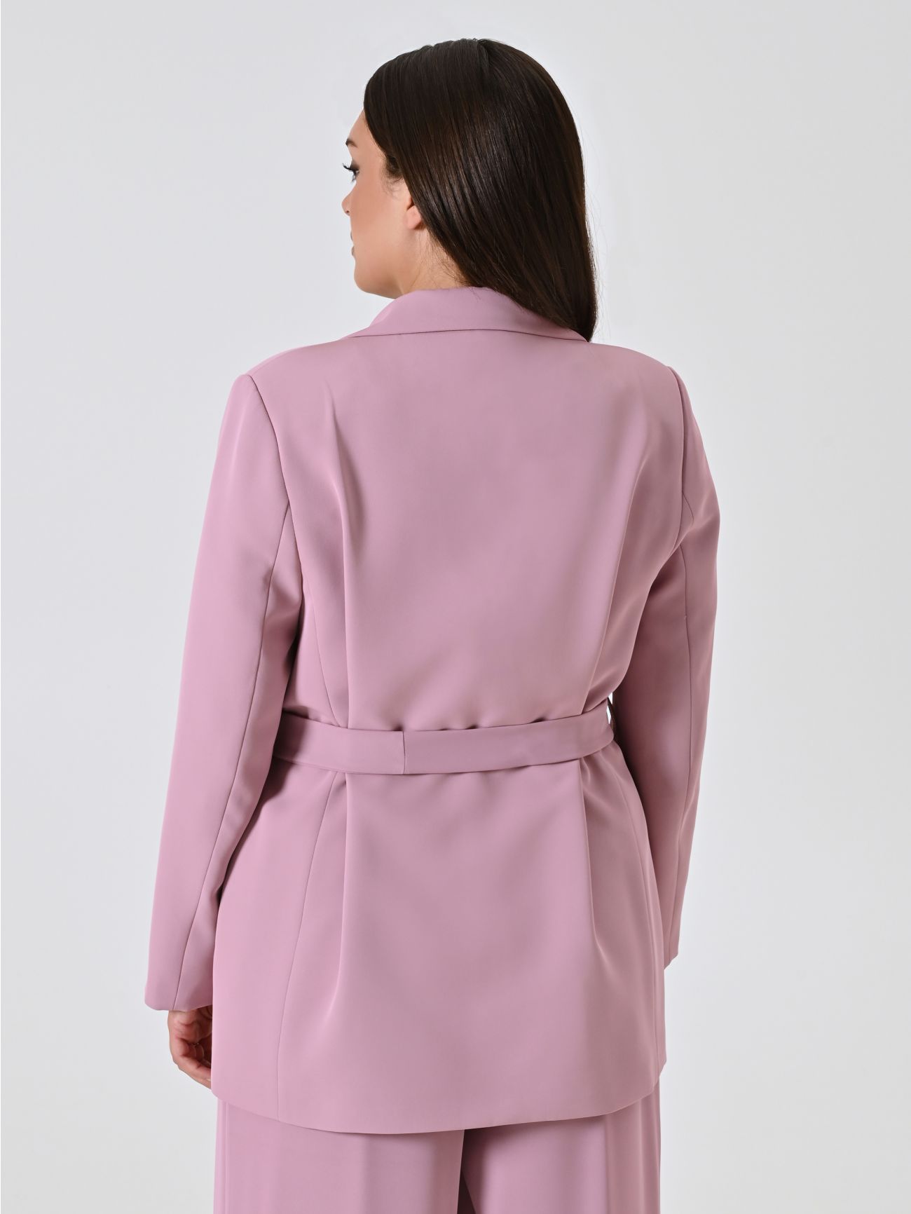 Chaqueta curvy tipo bata en cady malva det_3