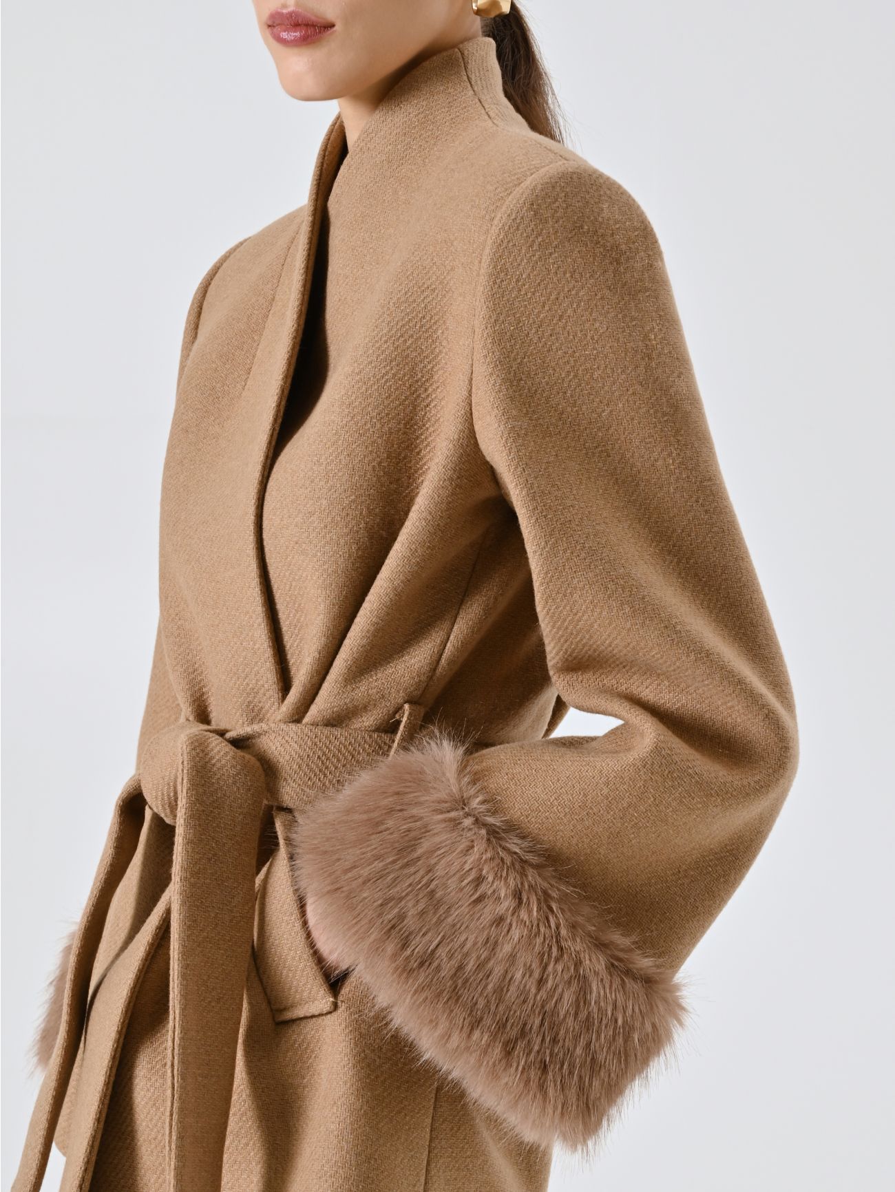 Cappotto Corto Cammello con Inserti effetto Pelliccia in_i5