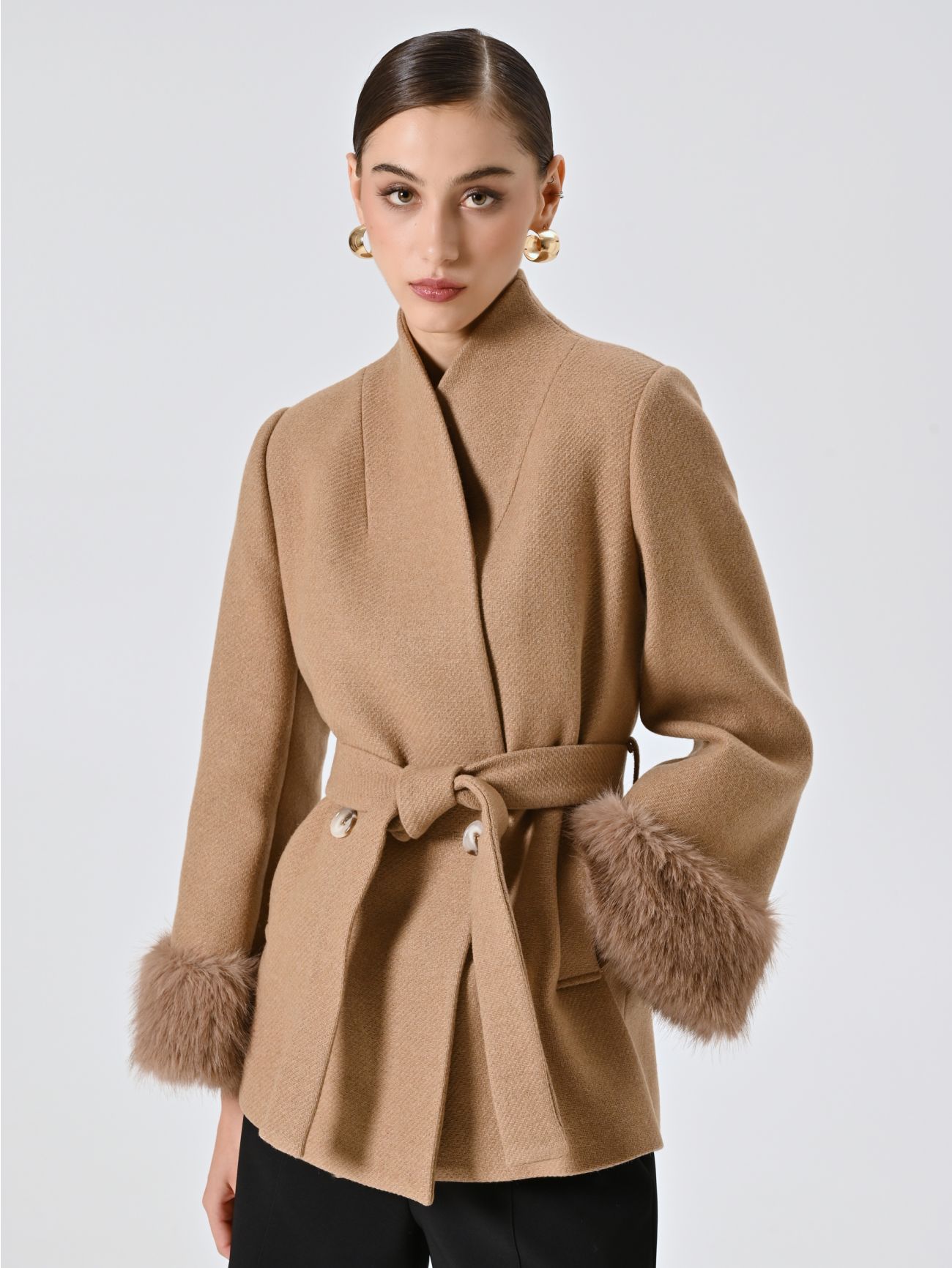 Cappotto Corto Cammello con Inserti effetto Pelliccia in_i7