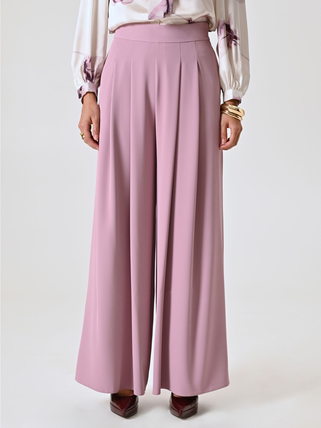 Pantalón amplio malva con pinzas det_2