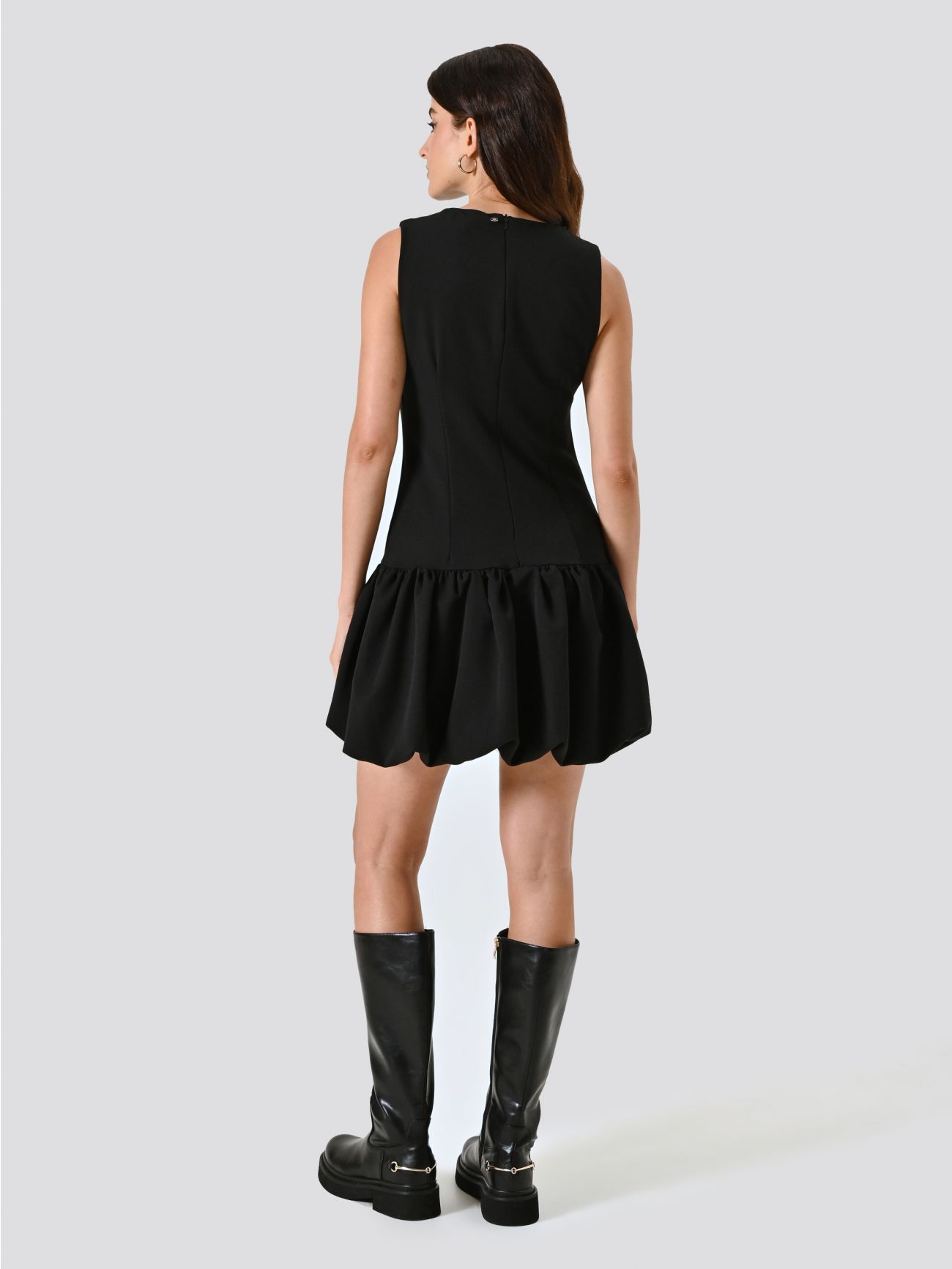 Black Flouncy Dress det_3