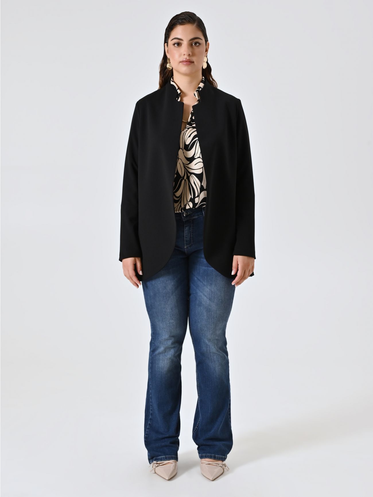 Curvy Black Open Jacket det_1