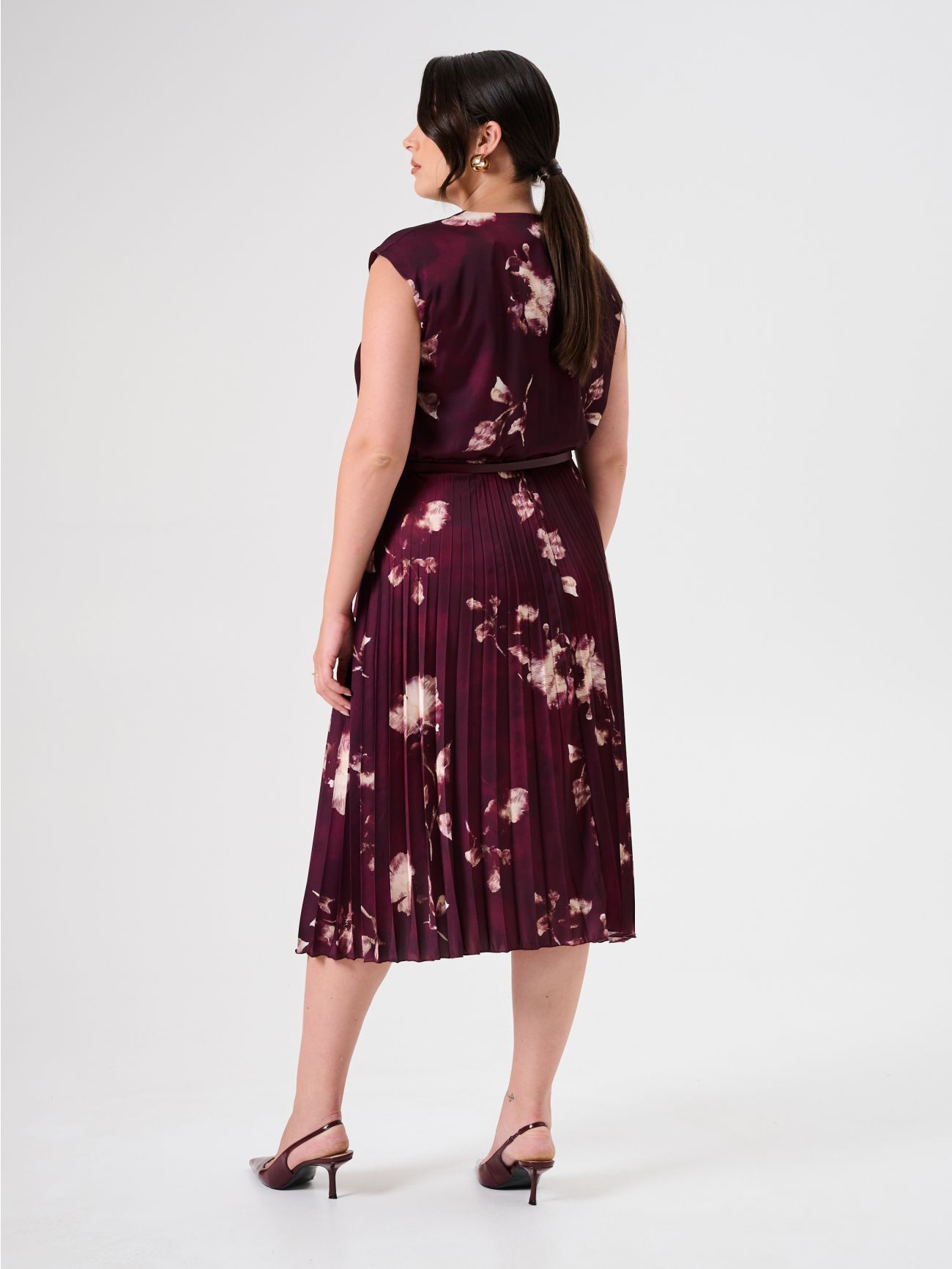 Vestido plisado curvy con estampado floral det_3