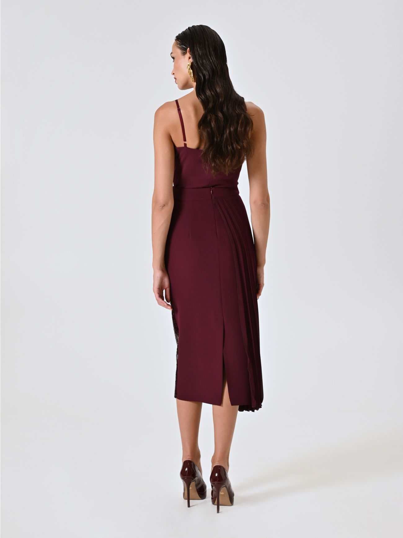 Burgundy Pleated Skirt with Sequins det_3