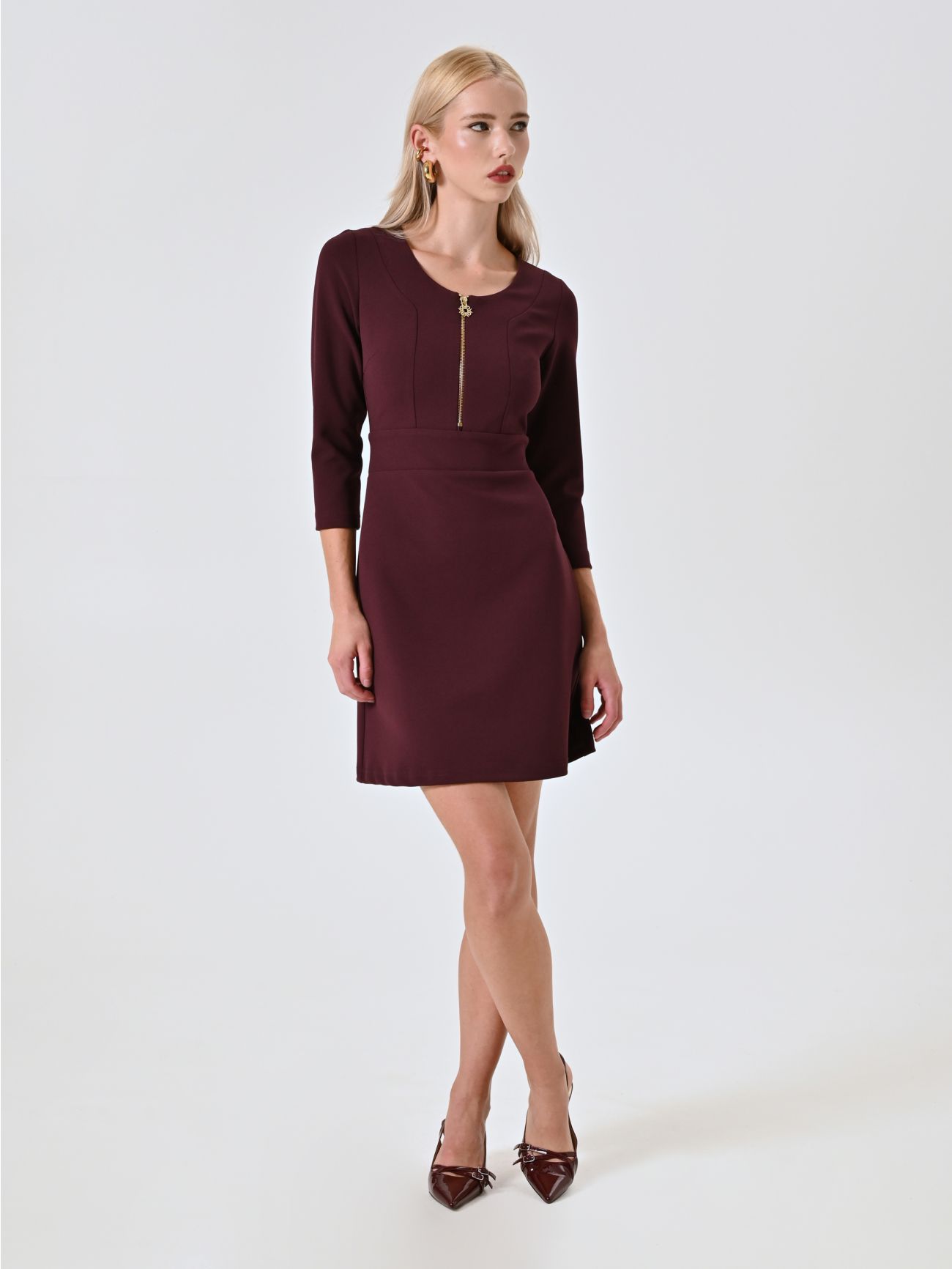 Kleid in Bordeaux mit Reißverschluss aus Scuba-Handkreppstoff in_i7