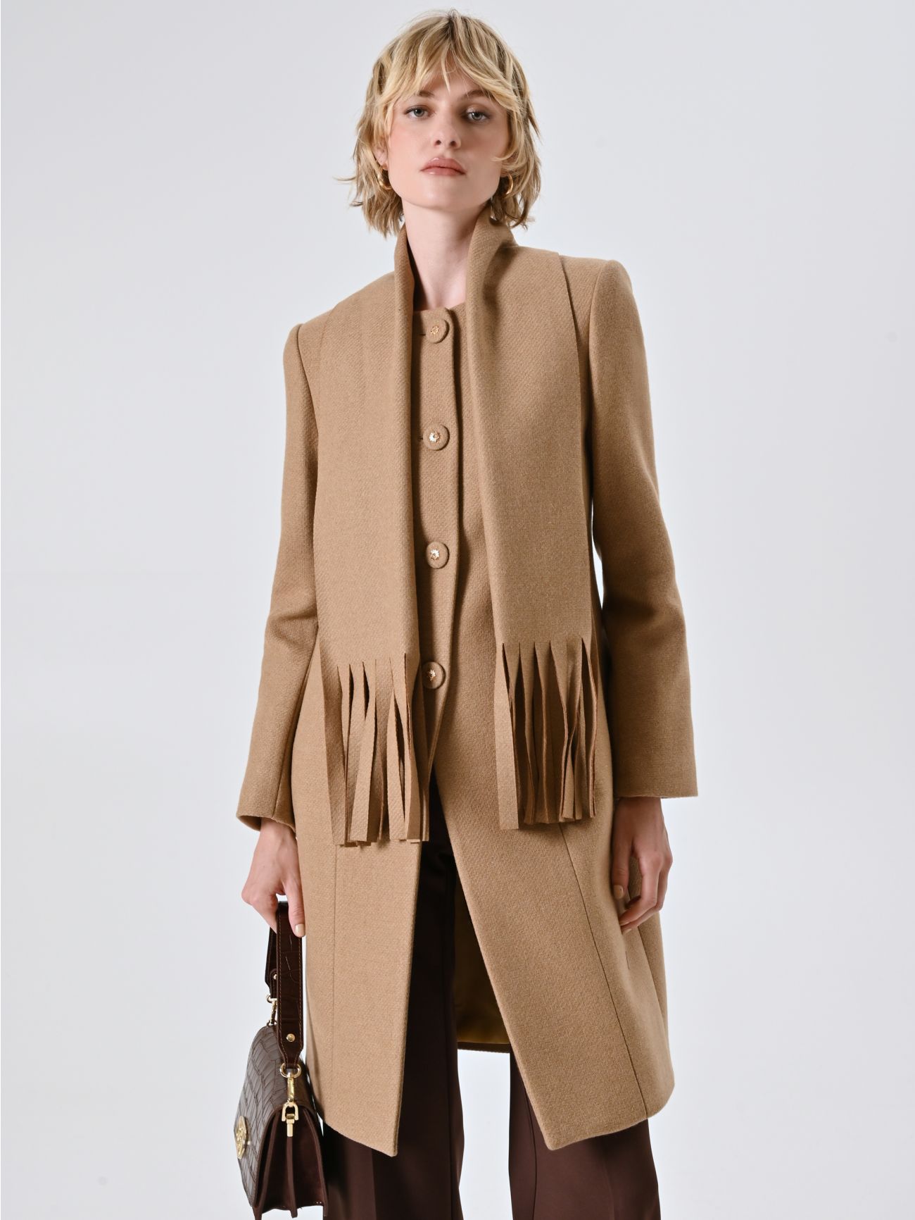 Cappotto Cammello con Sciarpa Removibile   Rinascimento