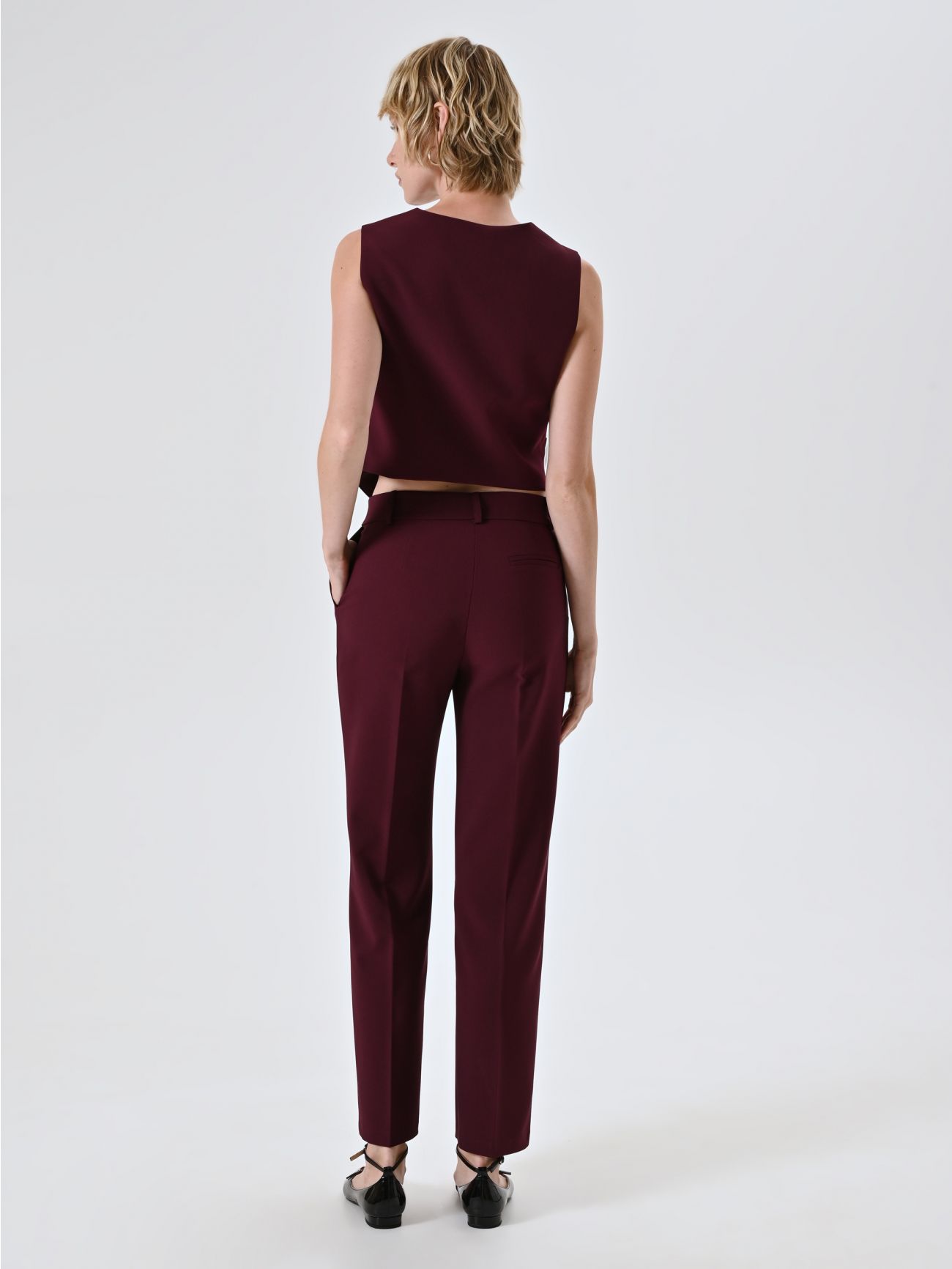 Pantaloni Bordeaux Skinny in Tessuto Tecnico det_3