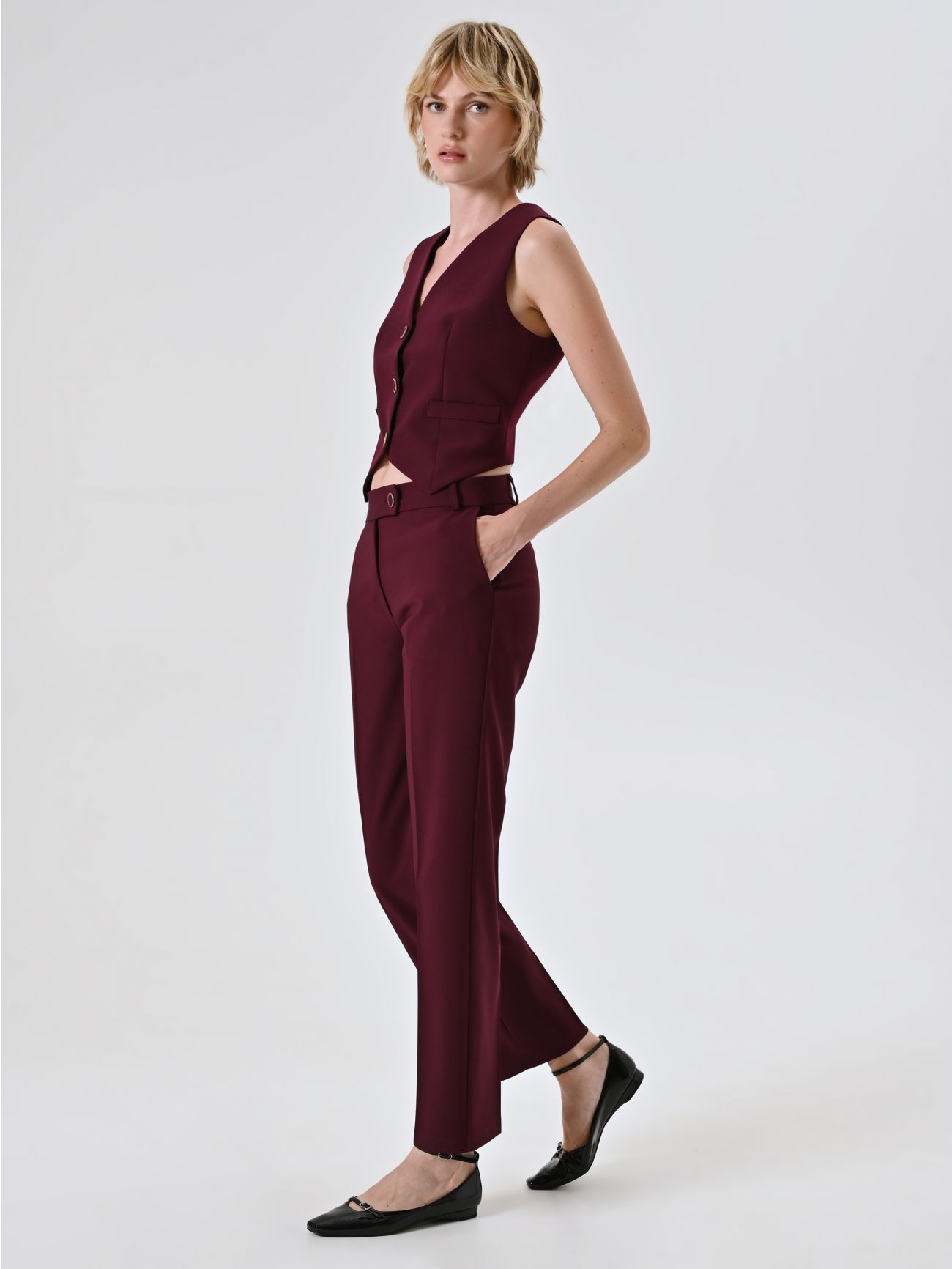 Pantaloni Bordeaux Skinny in Tessuto Tecnico in_i7