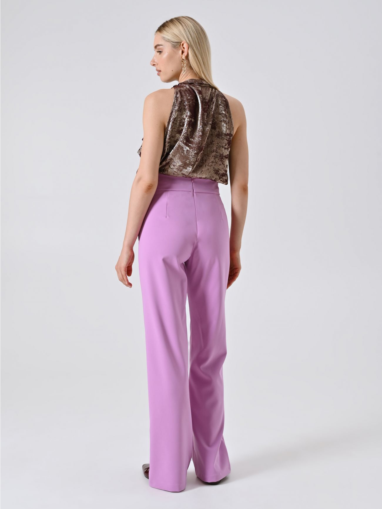 Pantaloni Rosa Orchidea con Fibbia Geometrica in Tessuto Tecnico  det_3