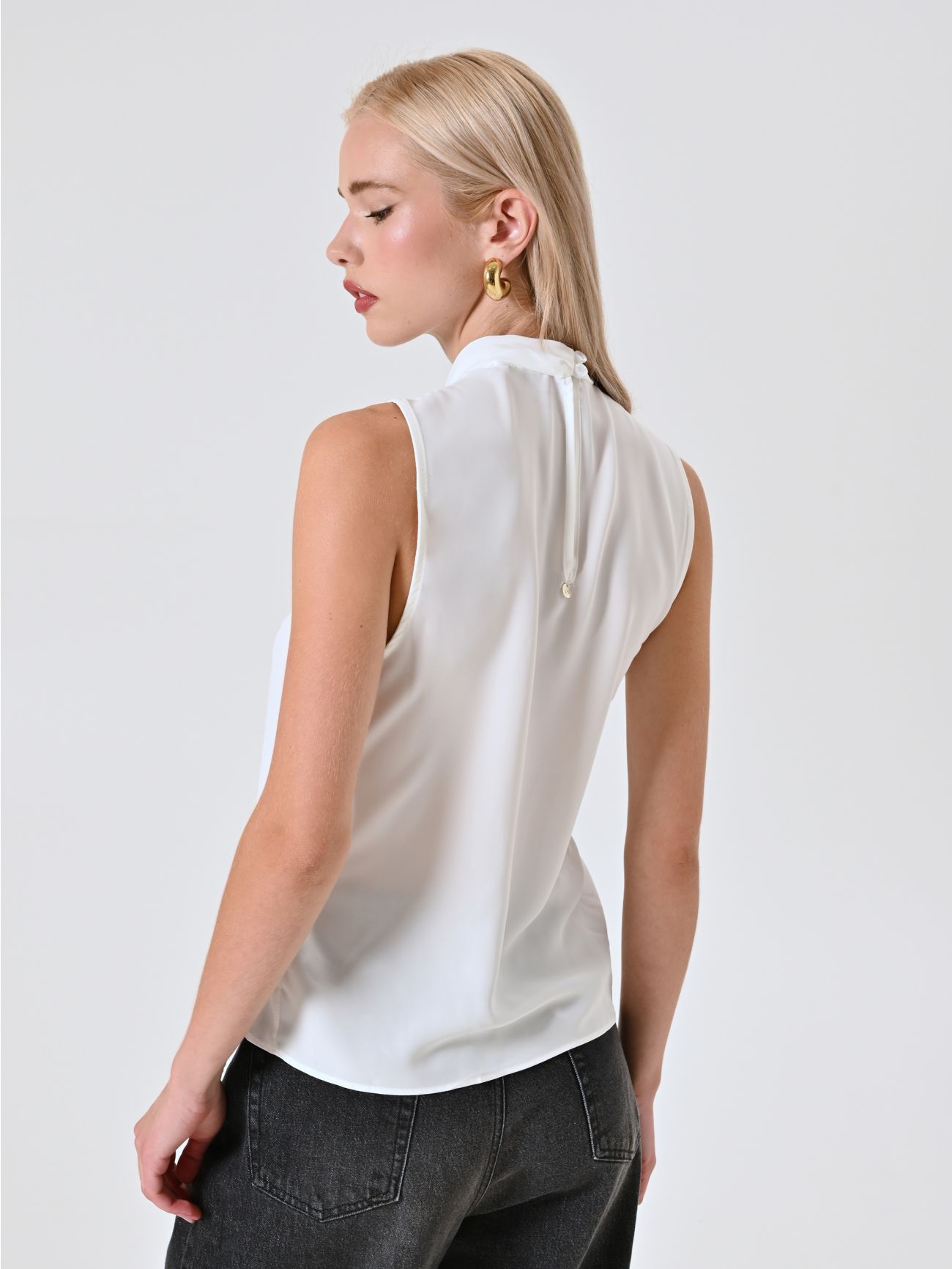 Flowy White Top 3 Rinascimento Flowy White Top det_3