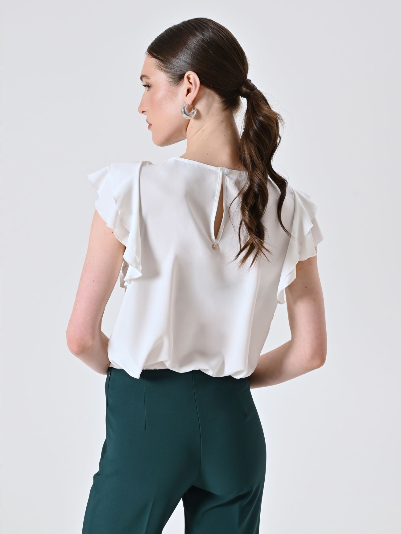 Top Bianco con Maniche ad Aletta det_3