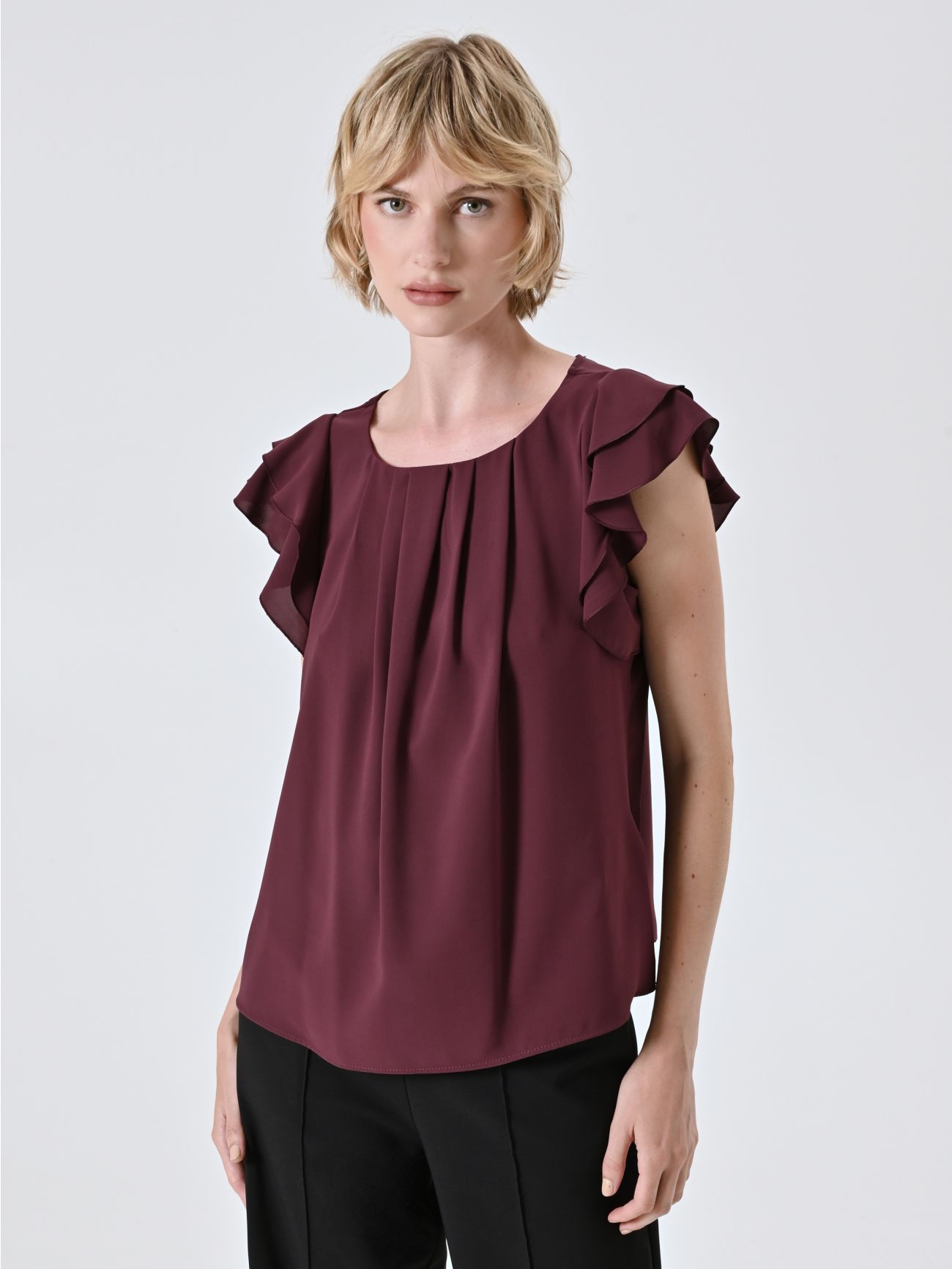 Burgundy Top with Cap Sleeves in_i7