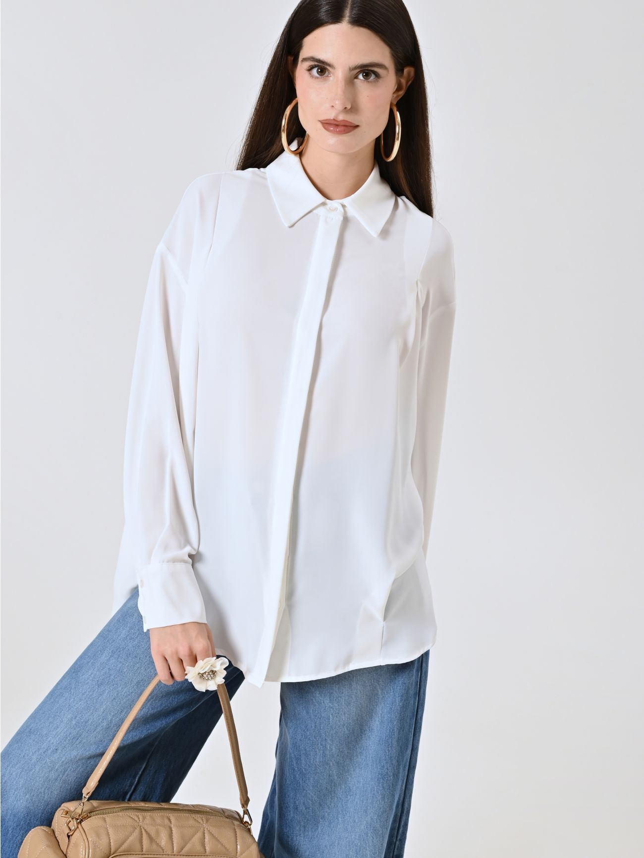Camisa blanca con botones revestidos sp_e1