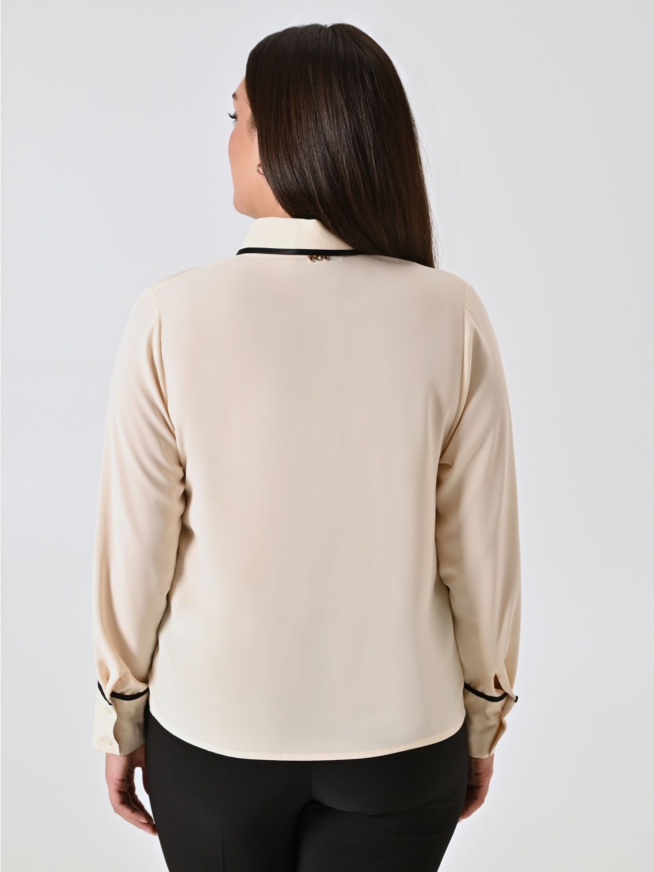 Curvy Blouse with Piping det_3