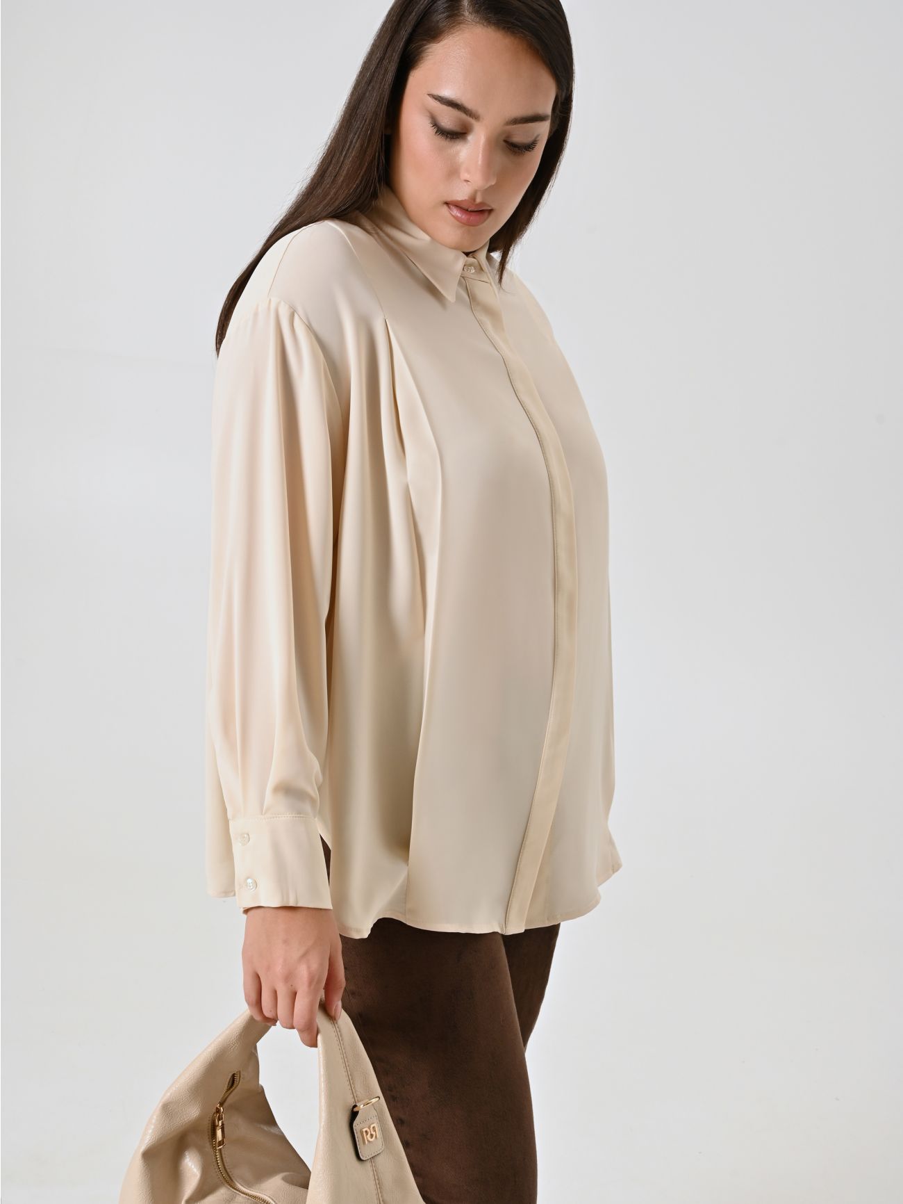 Curvy White Shirt  Rinascimento