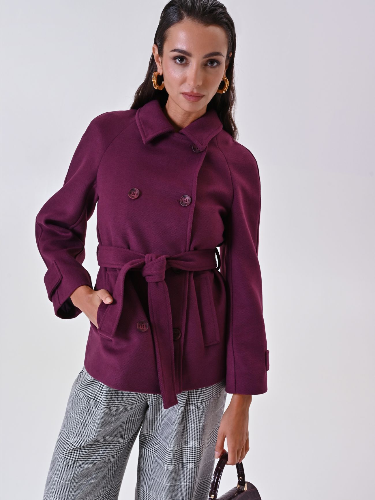 Manteau bordeaux court en velours sp_e1