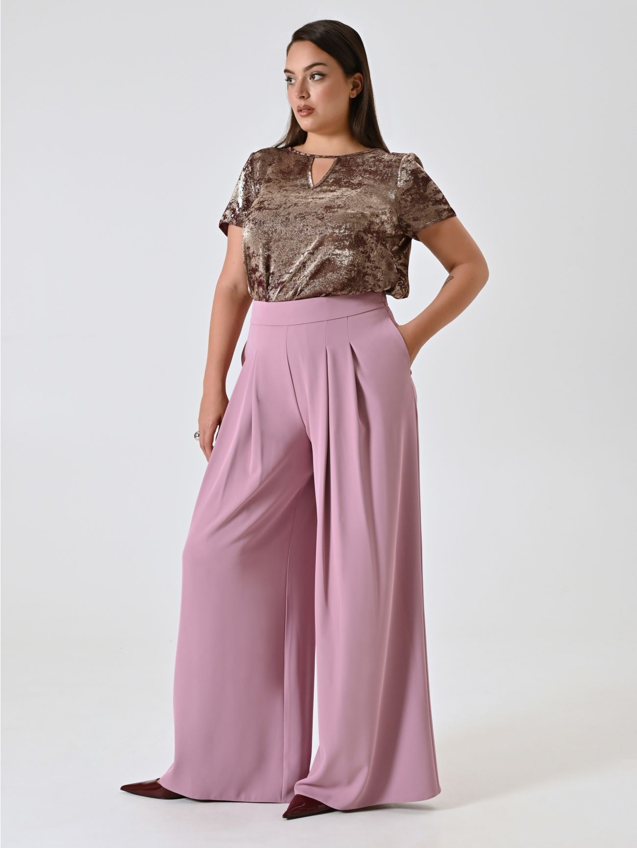 Pantalón curvy en cady malva con pinzas in_i7