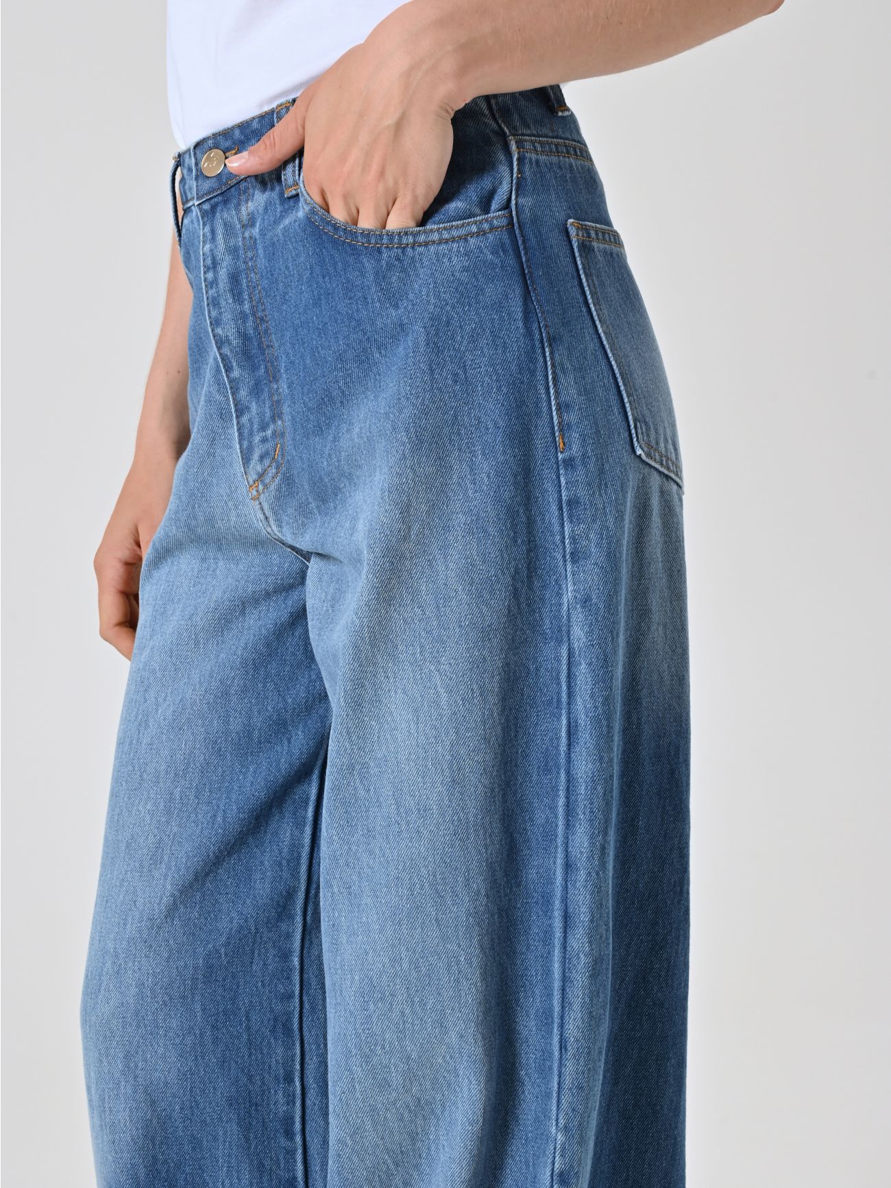 Jean jambe large lavage moyen in_i5