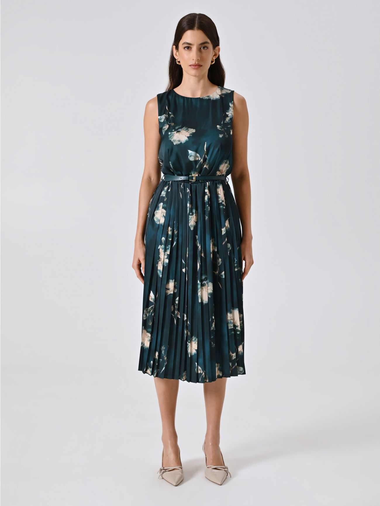 Grünes Plissee-Kleid mit Blumenmuster det_1