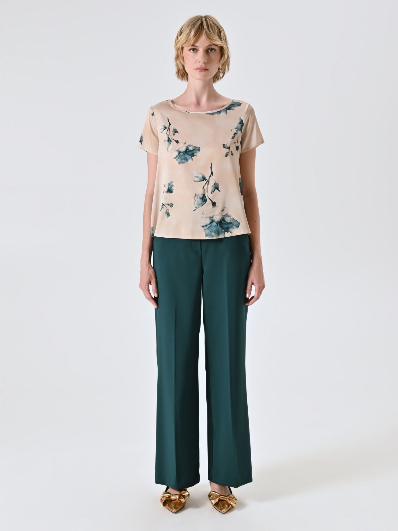 Blusa stampa Floreale Verde su Base Beige det_1