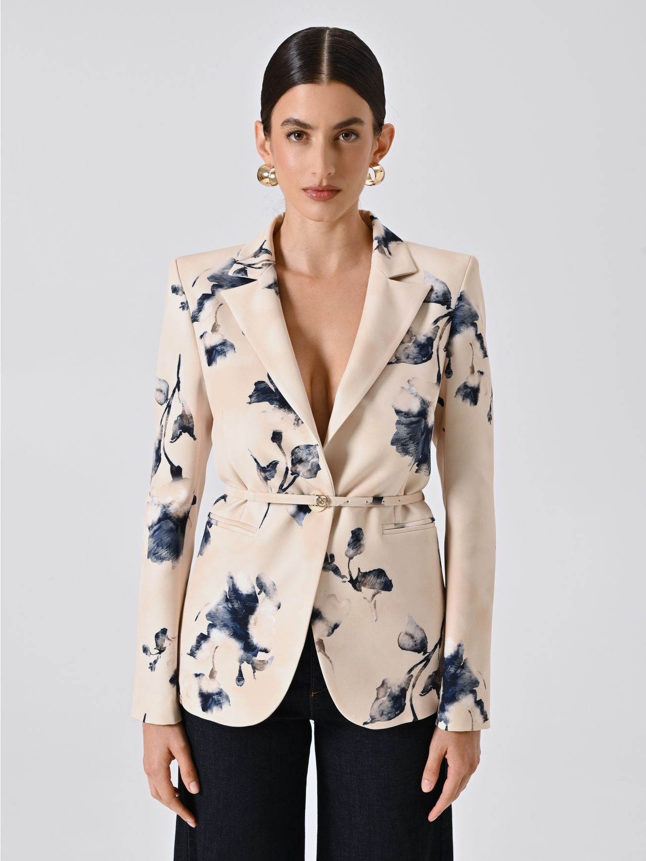 Jacke mit Blumenmuster und schmalem Gürtel det_2
