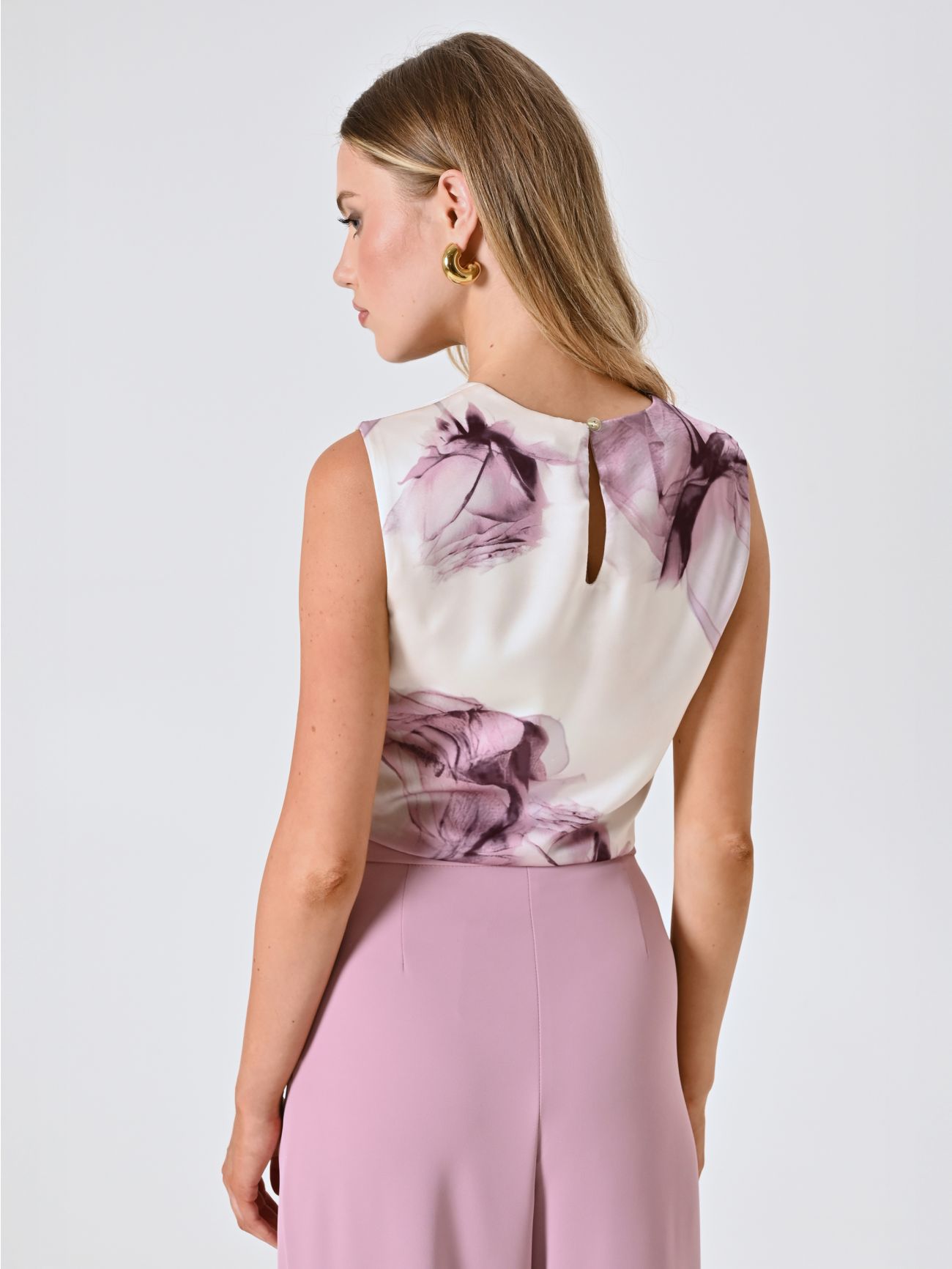Top mit Blumenmuster det_3