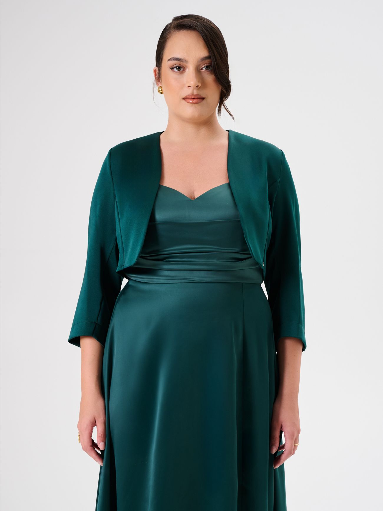 Bolero curvy en satén verde det_3