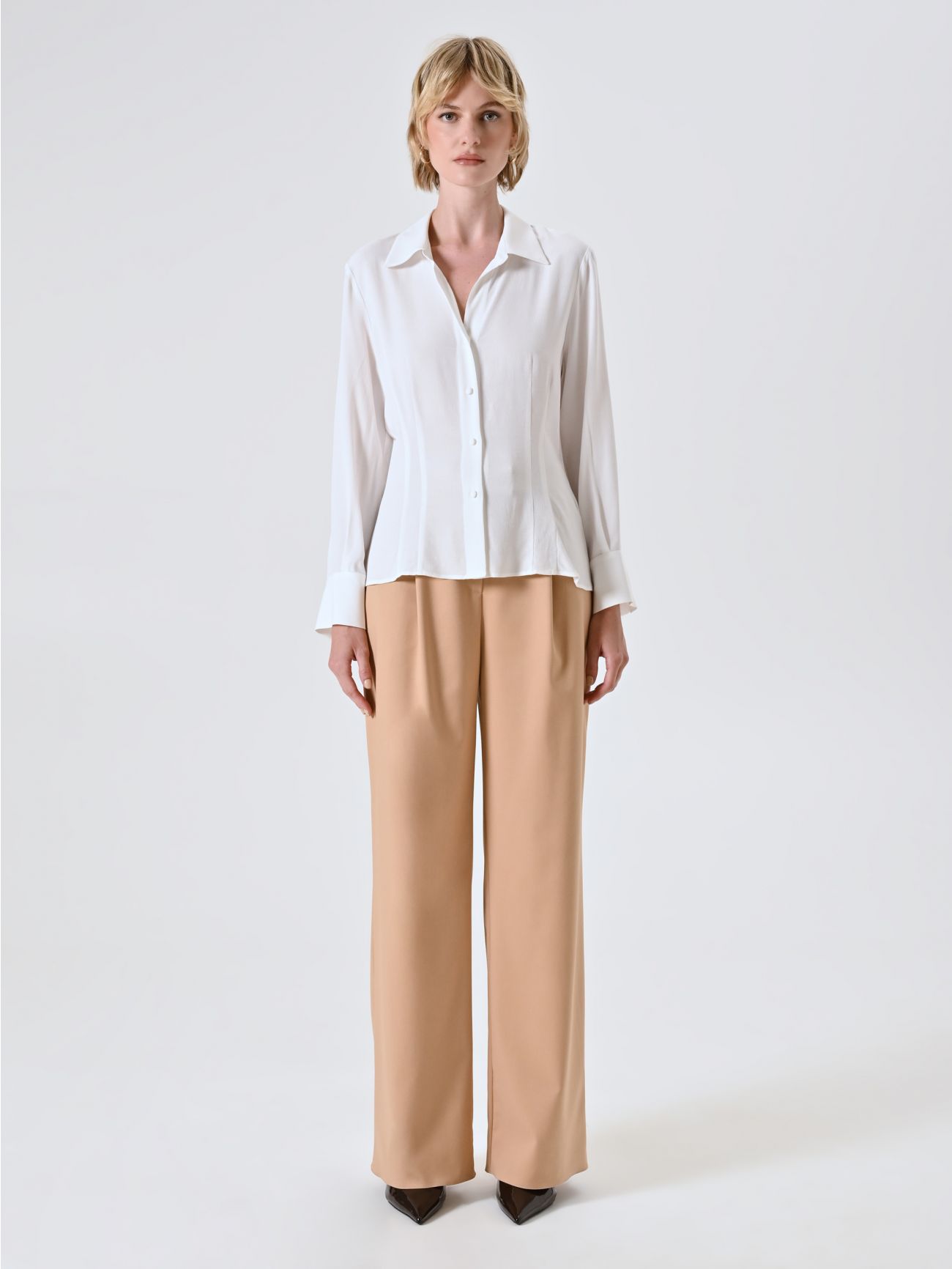 Chemise blanche en crêpe de viscose det_1