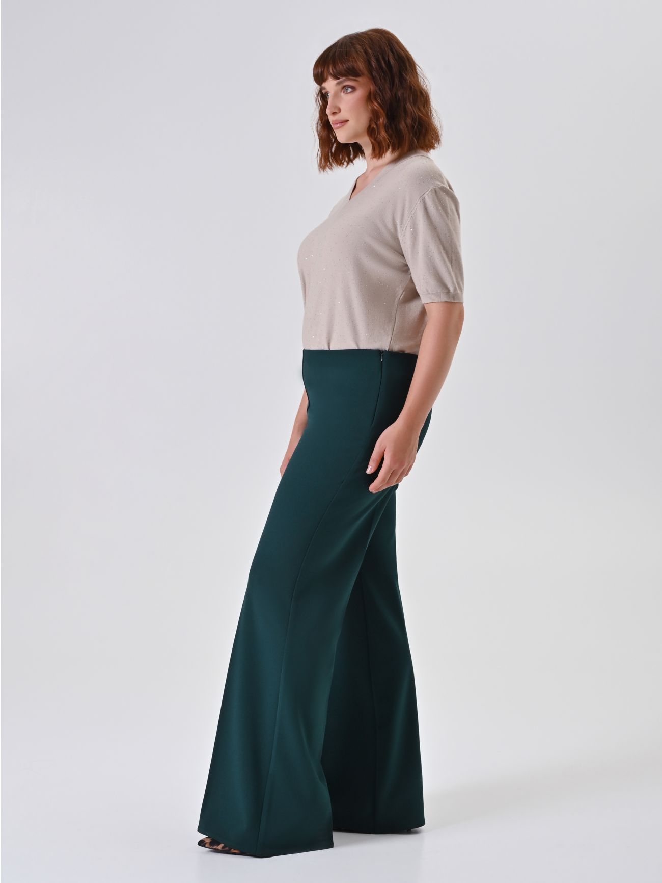 Green Curvy Palazzo Pants in_i7