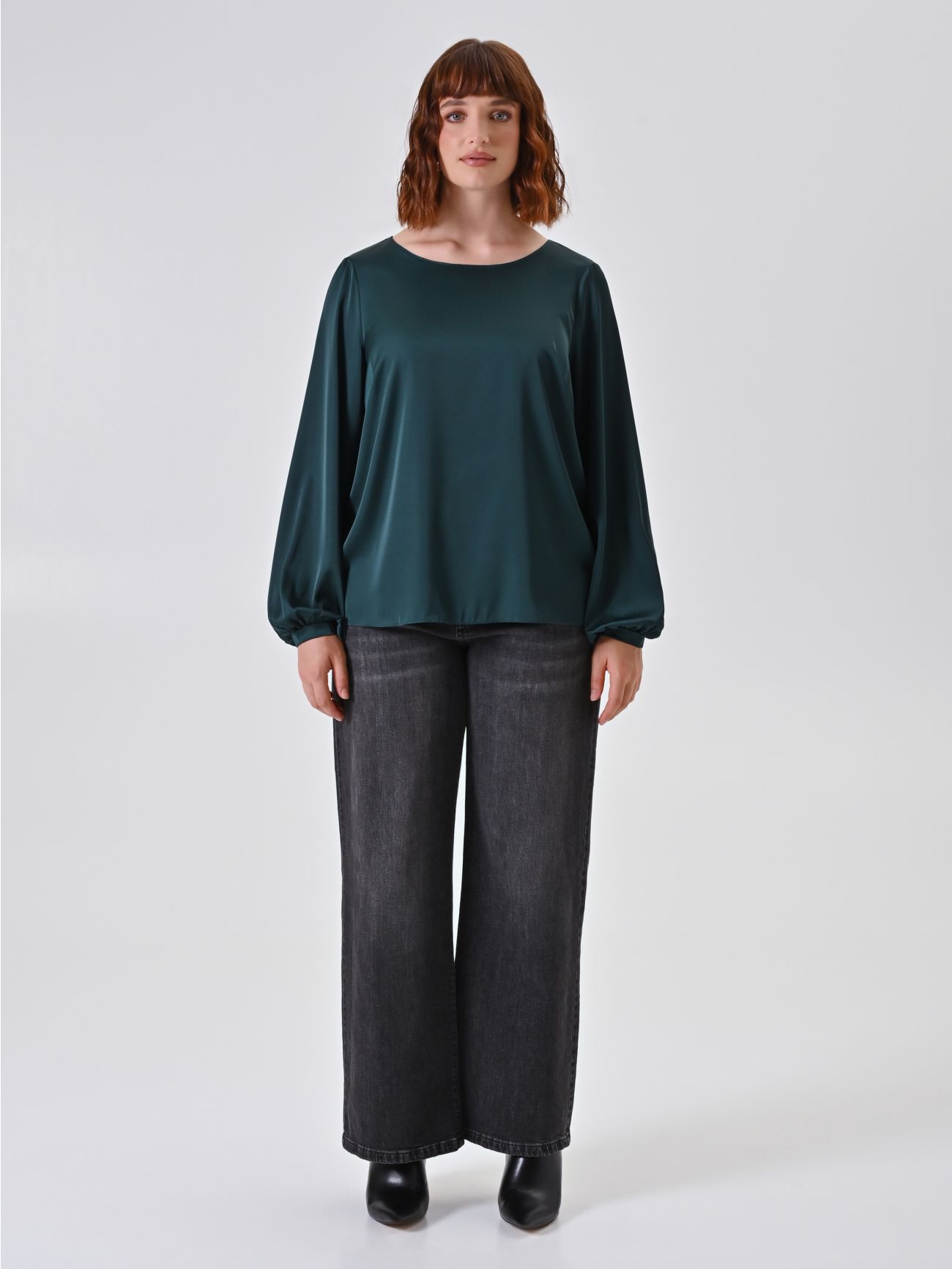 Blusa Curvy in Raso Verde det_1