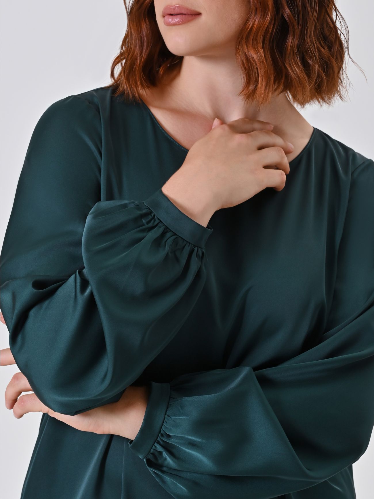 Blusa Curvy in Raso Verde in_i5