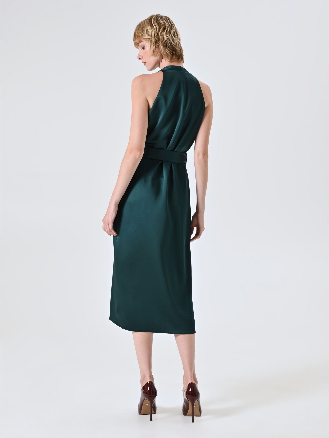 Vestido midi en satén verde det_3