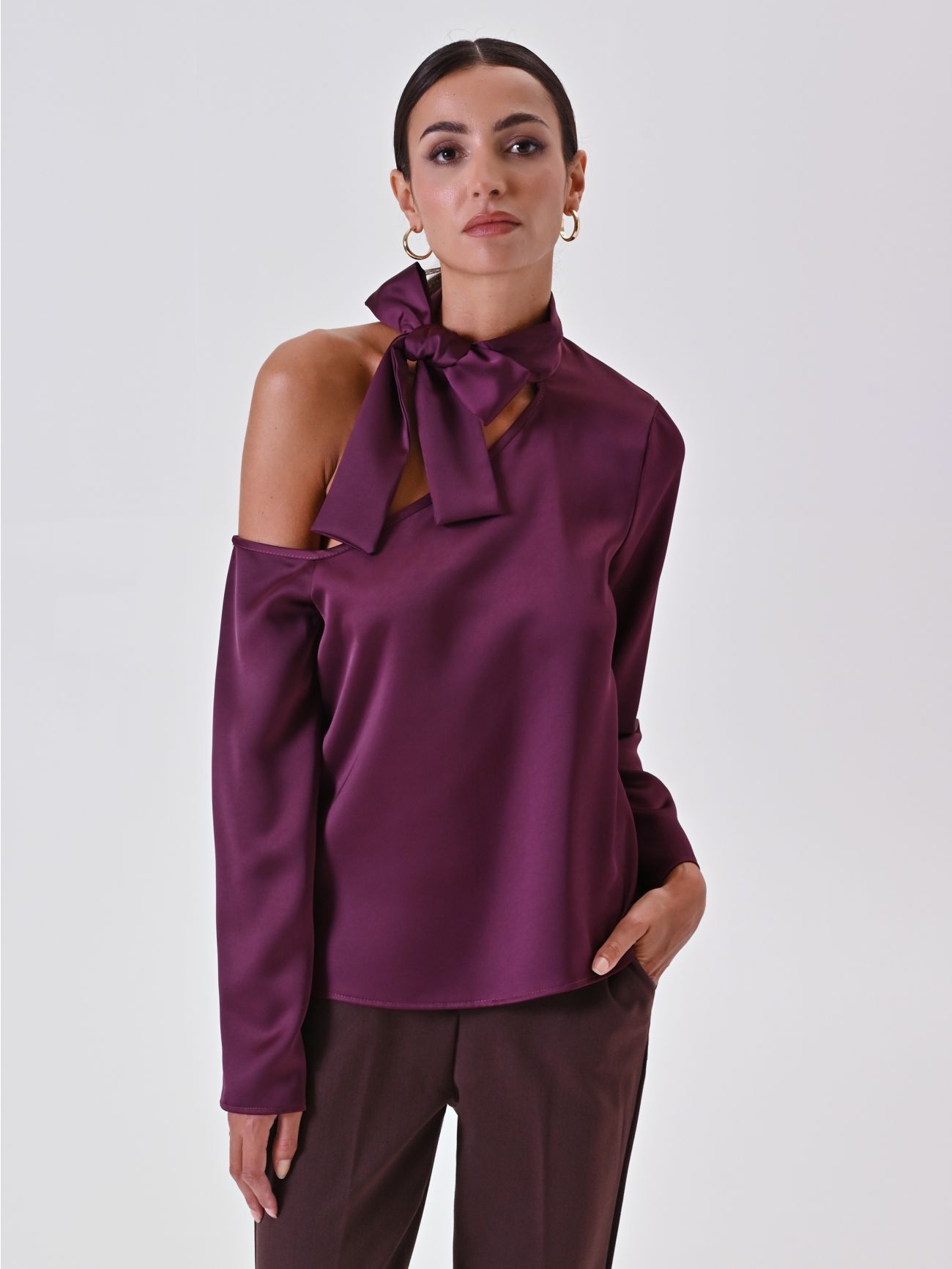 Asymmetrical Burgundy Blouse with Bow in_i7