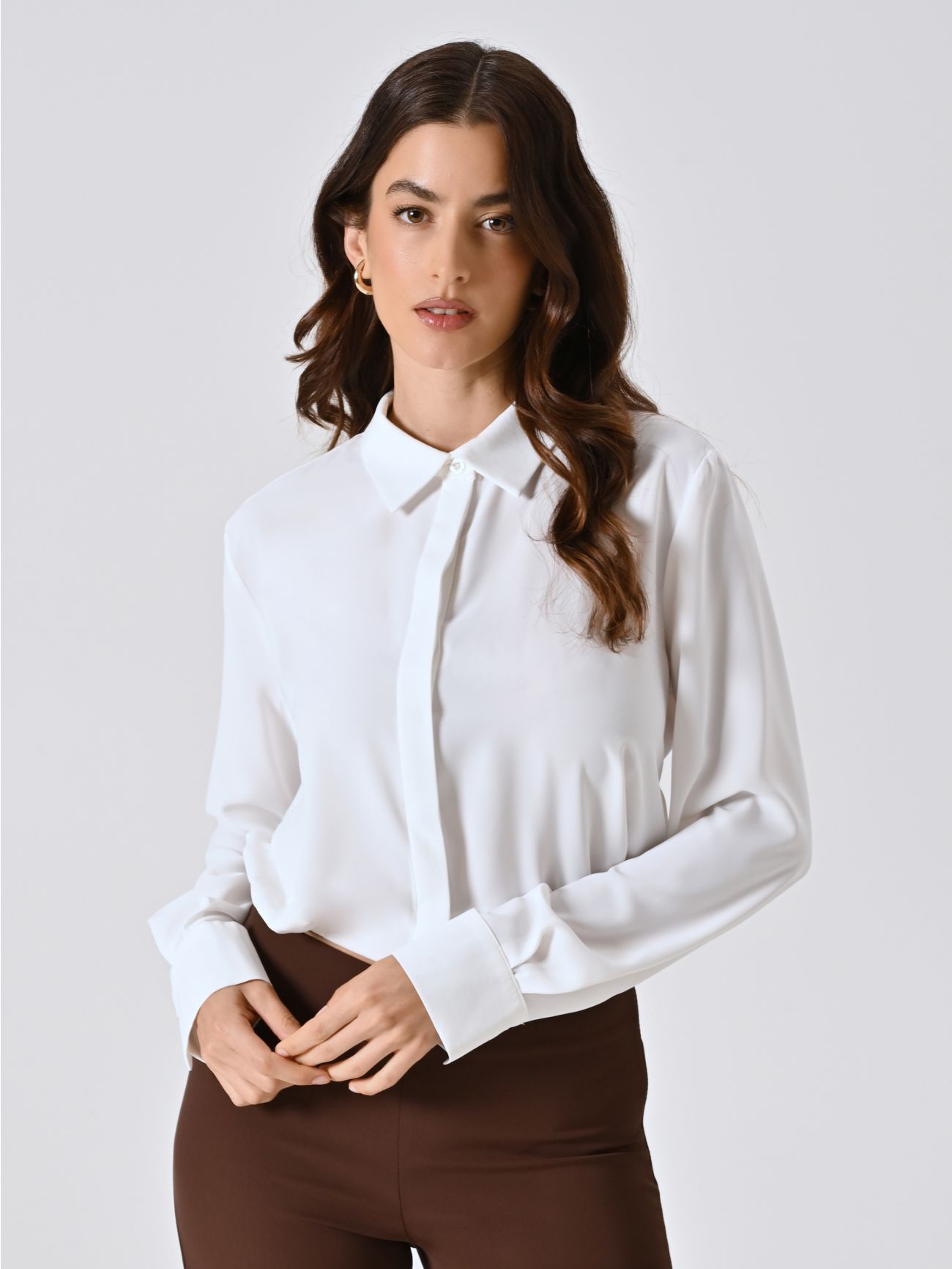 Camisa cropped blanca in_i7