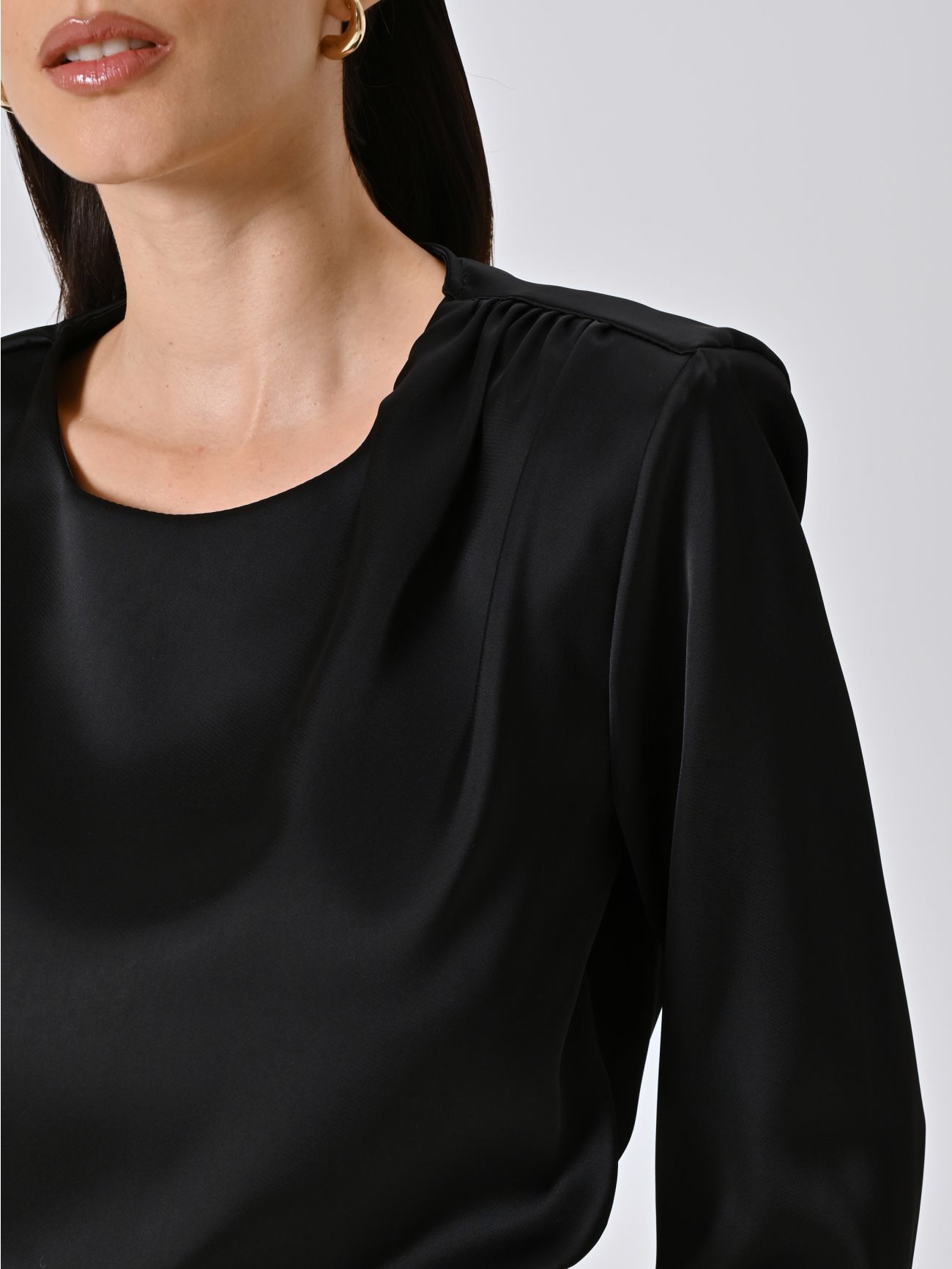 Blusa Nera con Spalline in Raso 4 Rinascimento Blusa Nera con Spalline in Raso in_i5