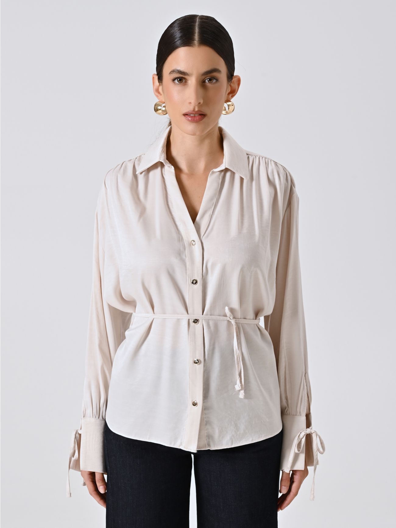 Beige Bluse mit Bändern 2 Rinascimento Beige Bluse mit Bändern det_2