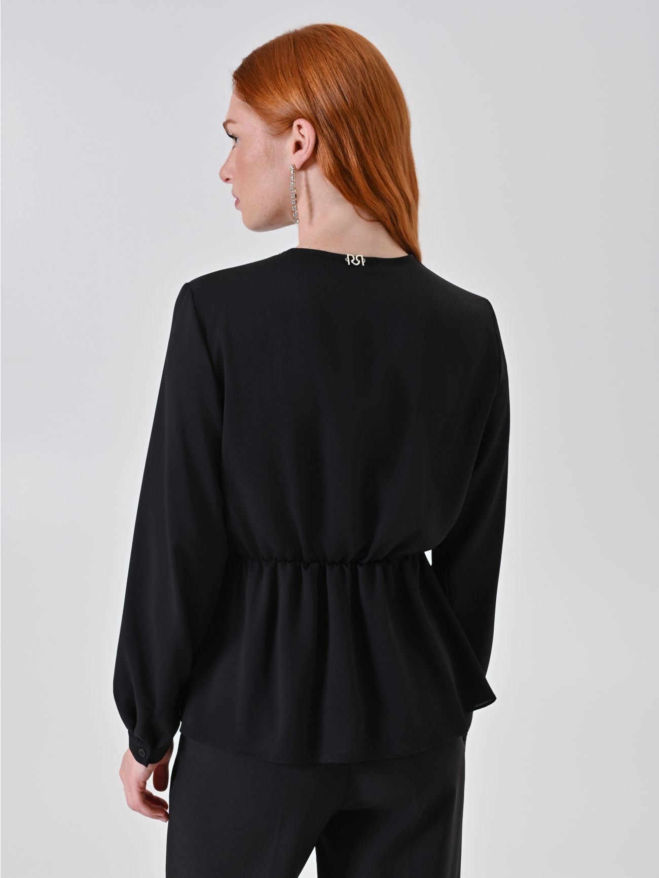 Black V-Neck Blouse det_3