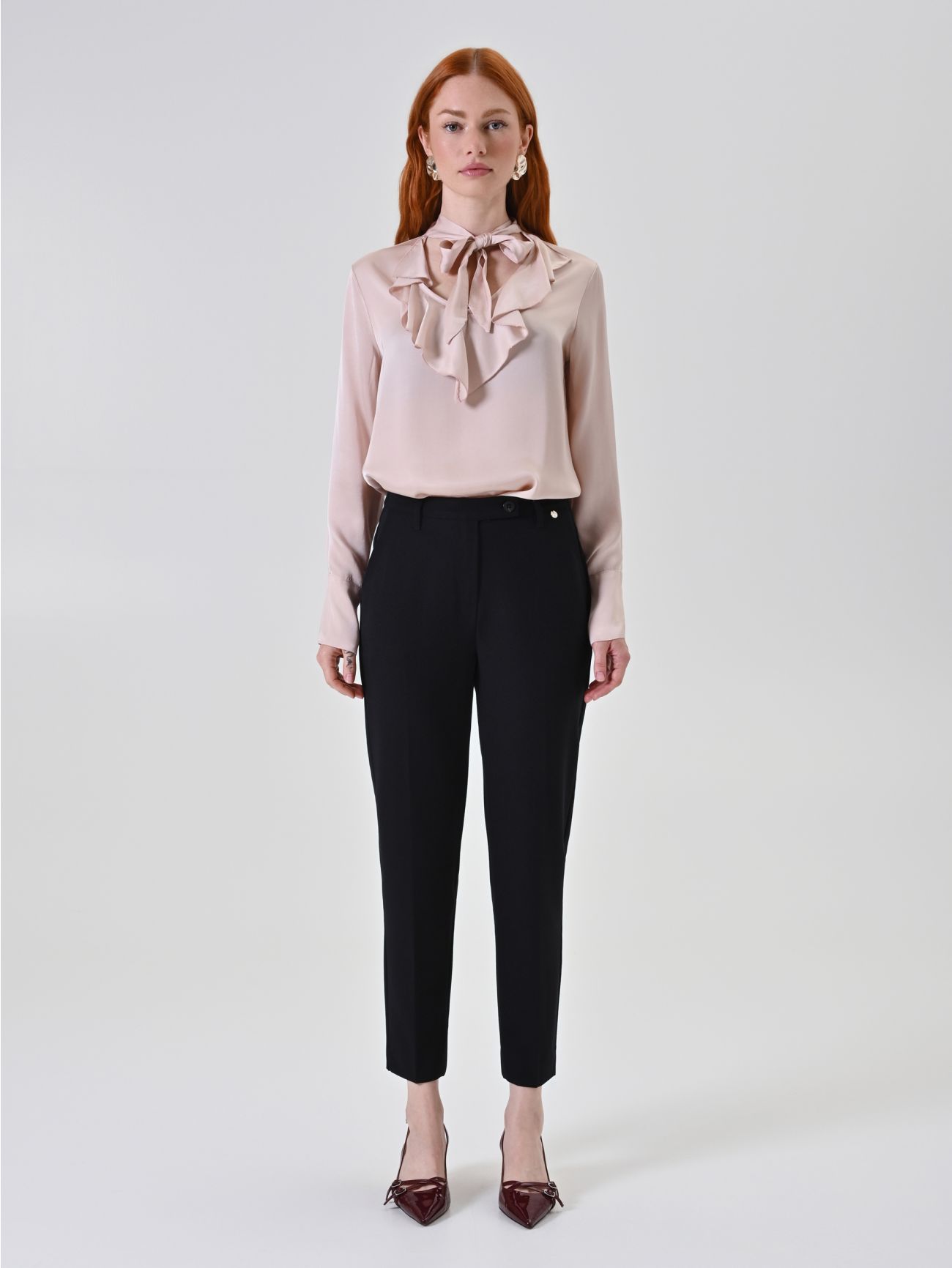  Pantalon noir en polyviscose det_1