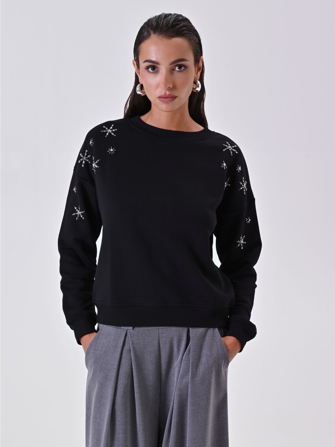 Felpa Nera con Strass in_i7